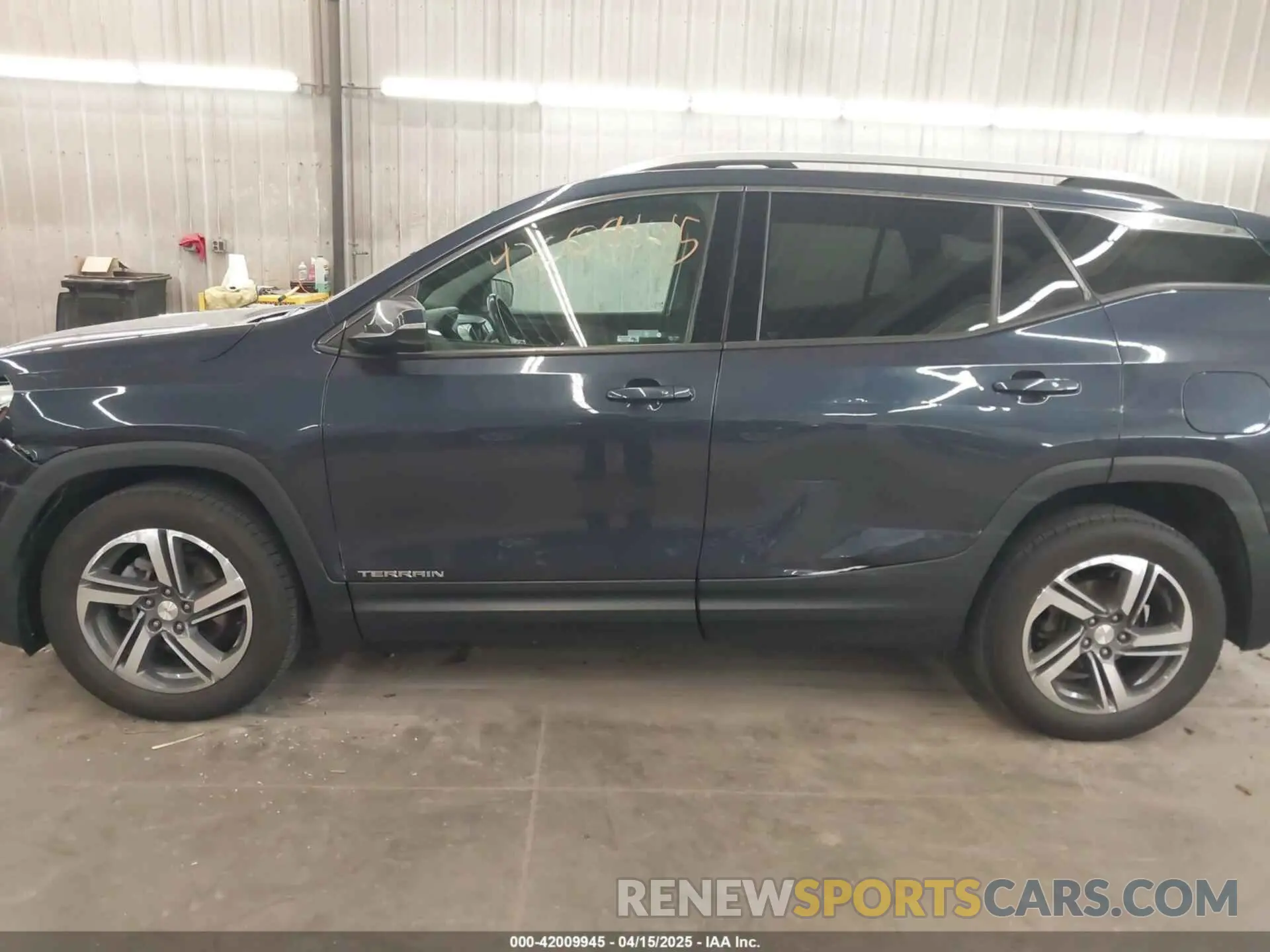15 Photograph of a damaged car 3GKALVEV3KL324809 GMC TERRAIN 2019