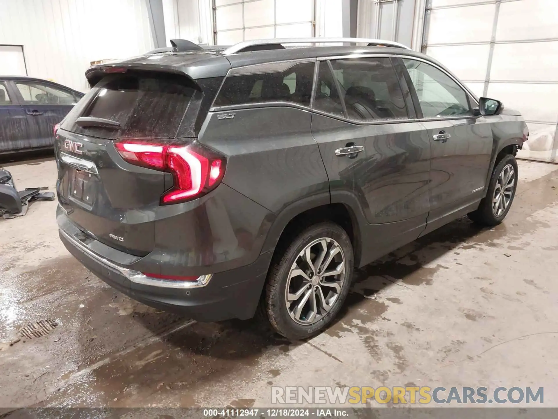 4 Photograph of a damaged car 3GKALVEV3KL397792 GMC TERRAIN 2019