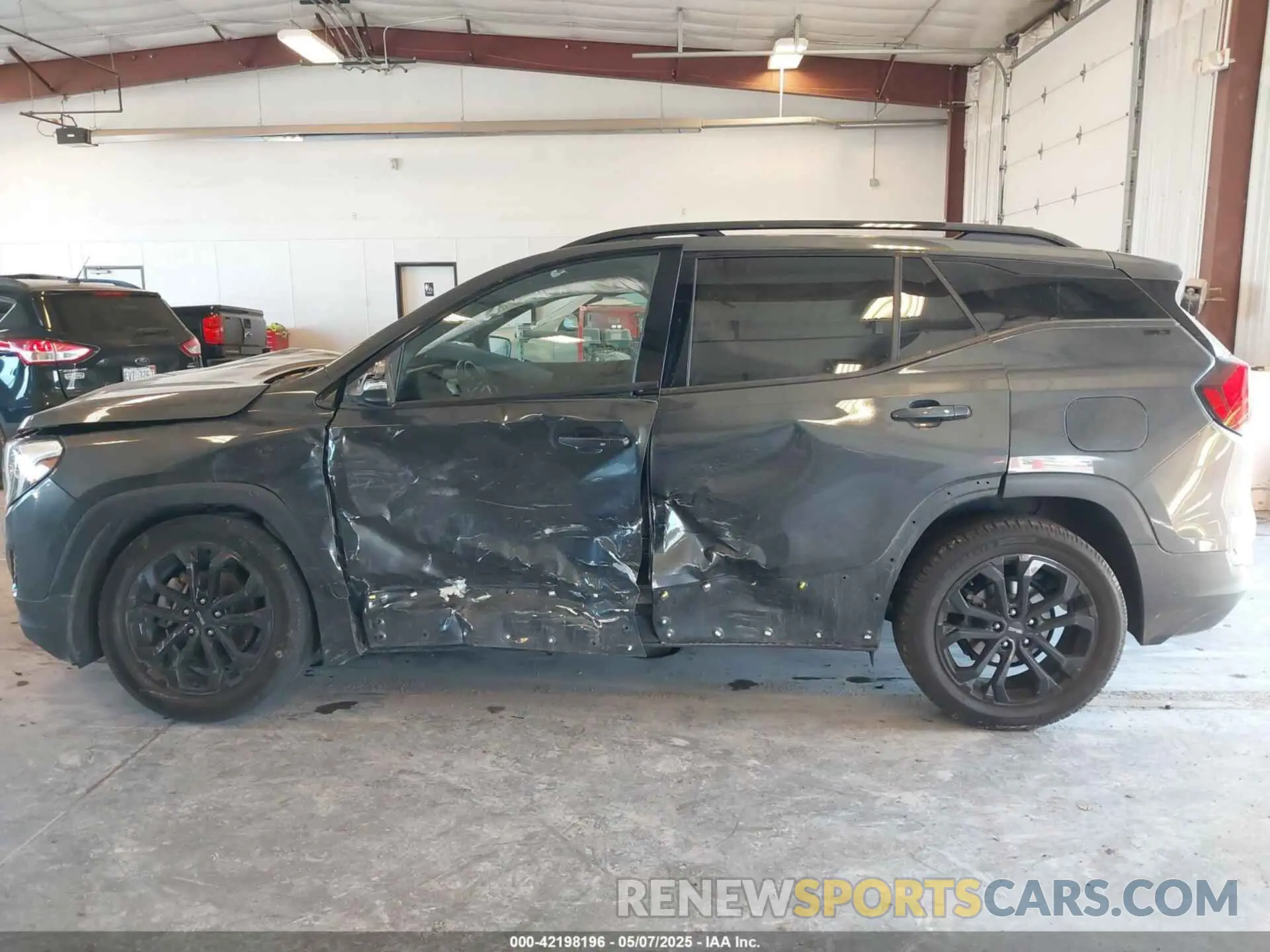 14 Photograph of a damaged car 3GKALVEX7KL267984 GMC TERRAIN 2019