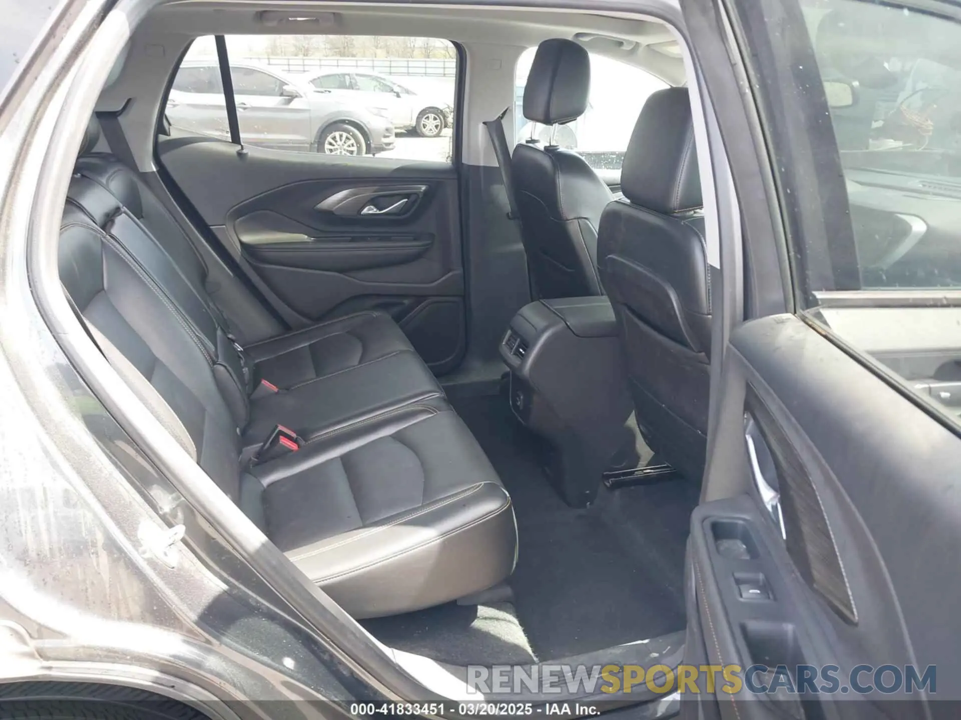 8 Photograph of a damaged car 3GKALVEX7KL358849 GMC TERRAIN 2019