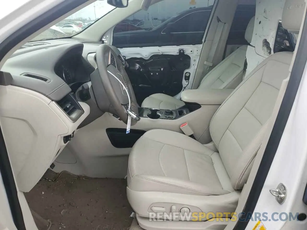 7 Photograph of a damaged car 3GKALXEX0KL136584 GMC TERRAIN 2019