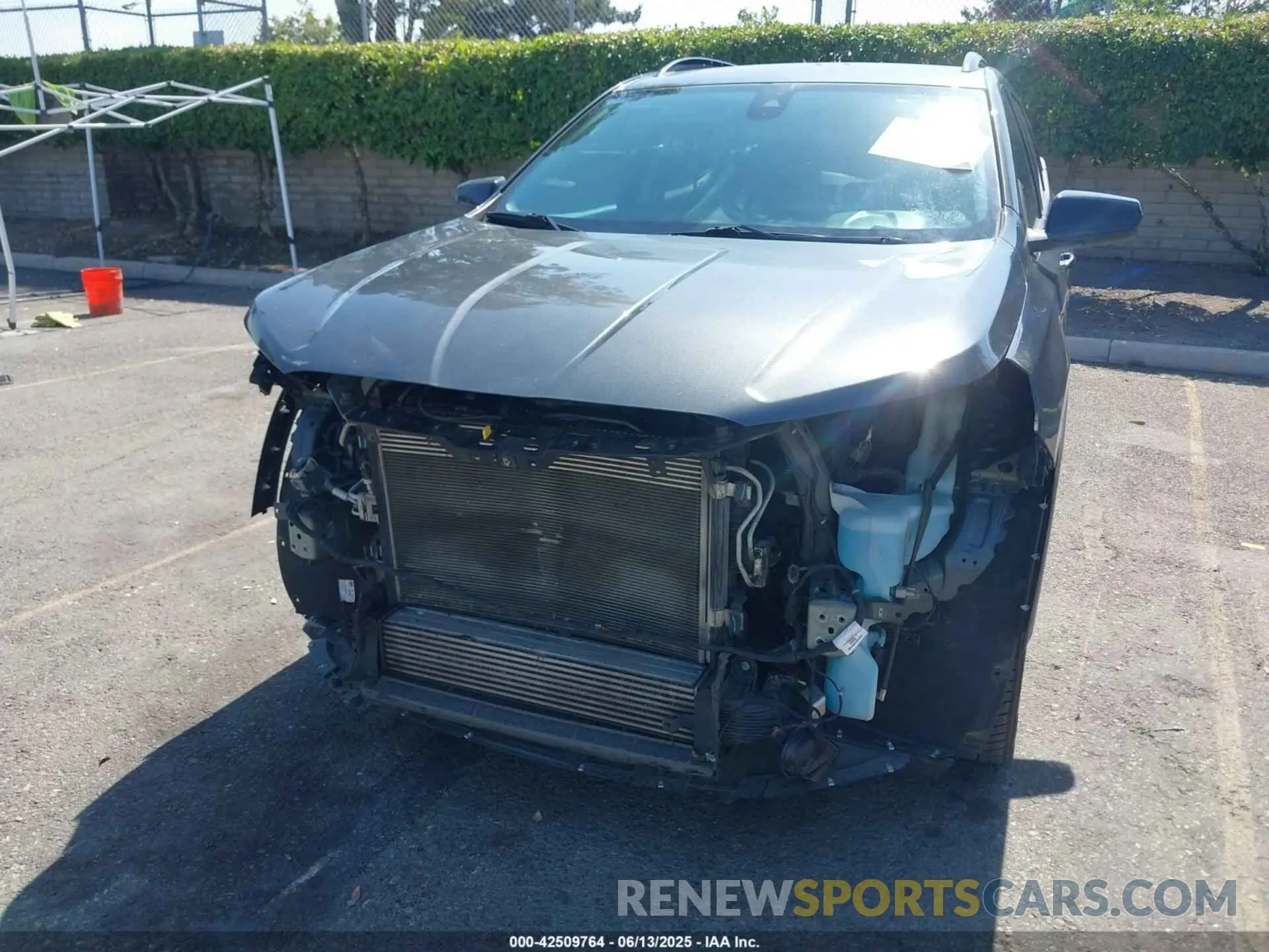 6 Photograph of a damaged car 3GKALMEV0LL135949 GMC TERRAIN 2020