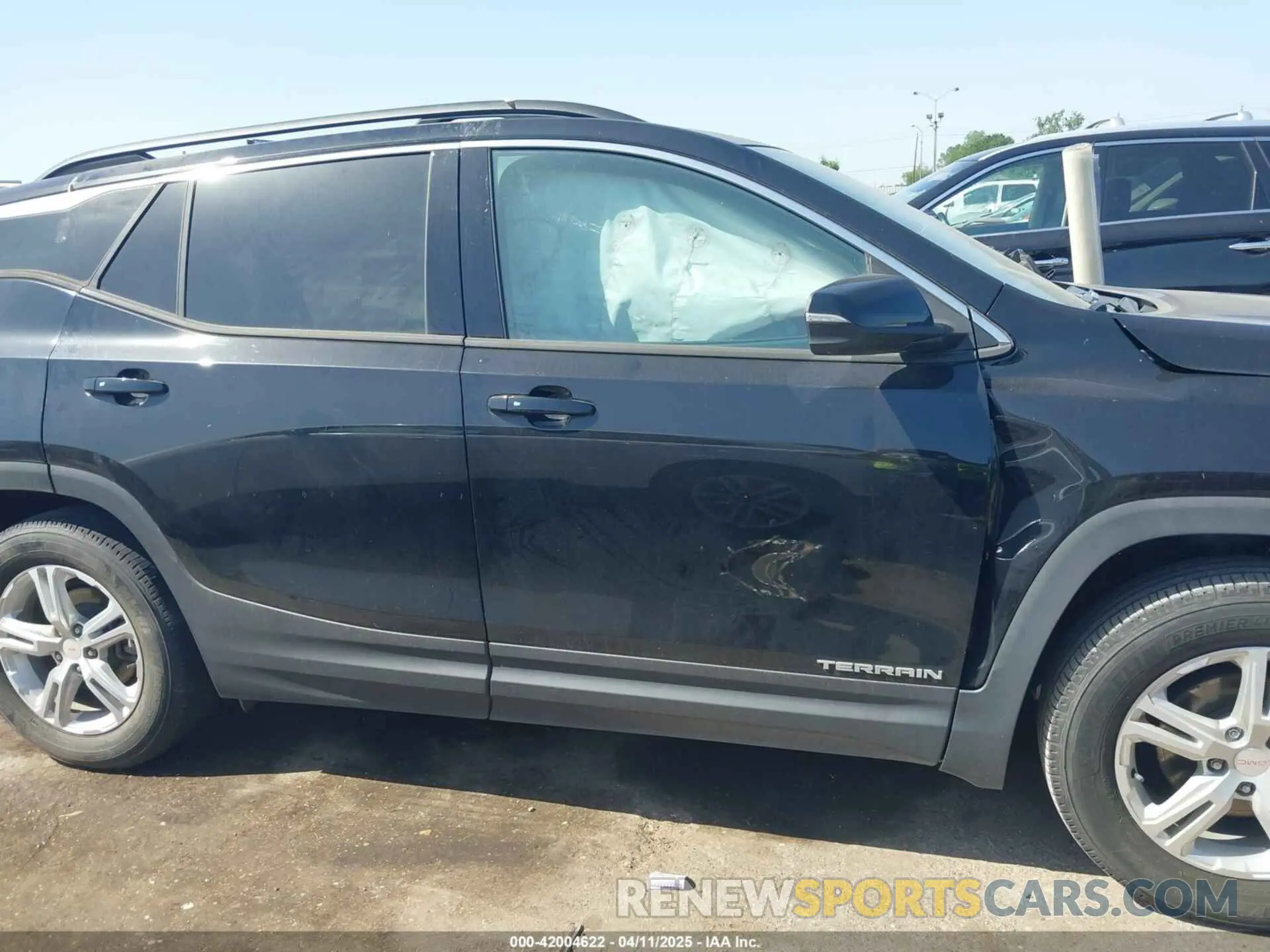 13 Photograph of a damaged car 3GKALMEV0LL200718 GMC TERRAIN 2020