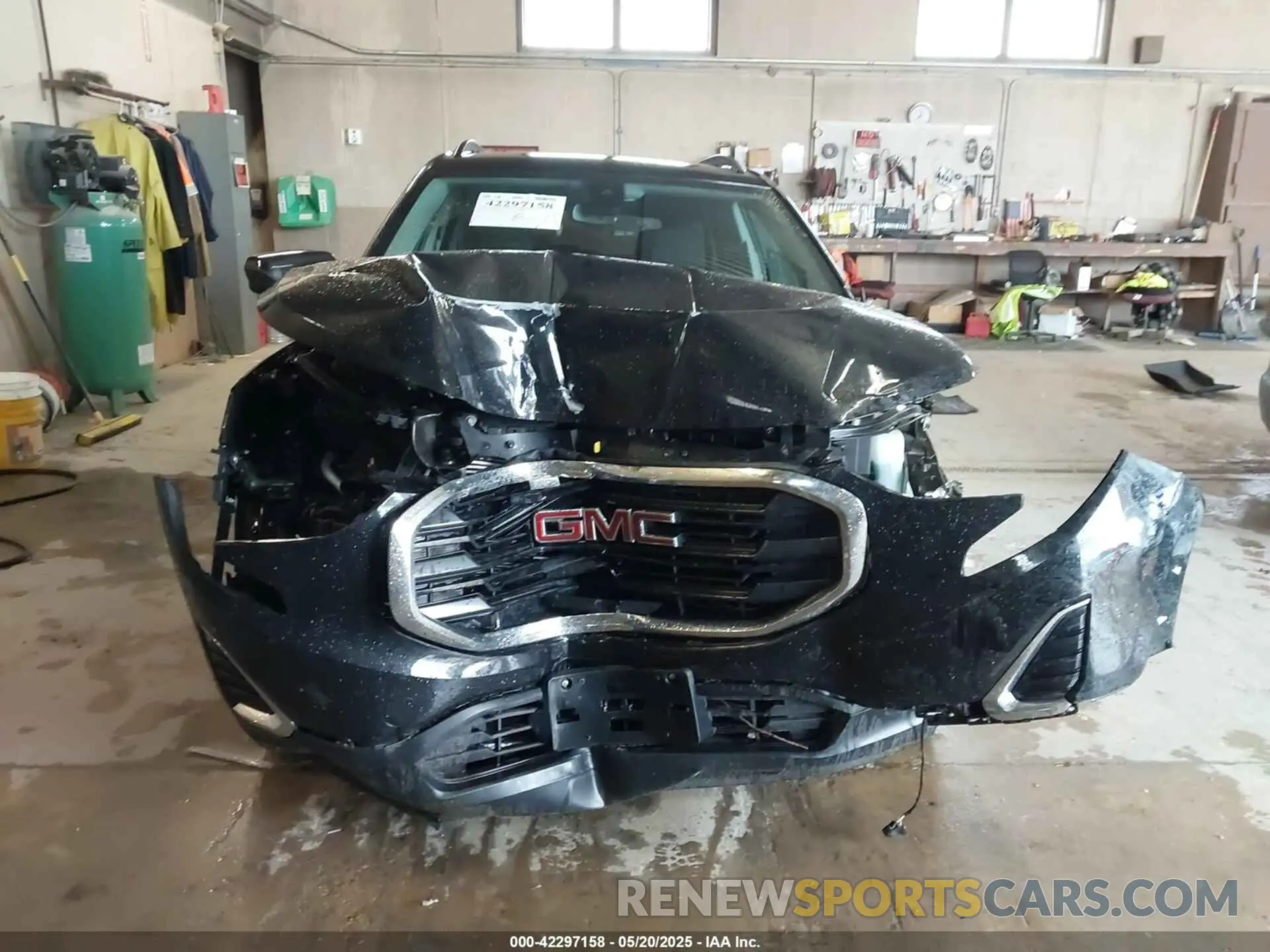 12 Photograph of a damaged car 3GKALMEV0LL215011 GMC TERRAIN 2020