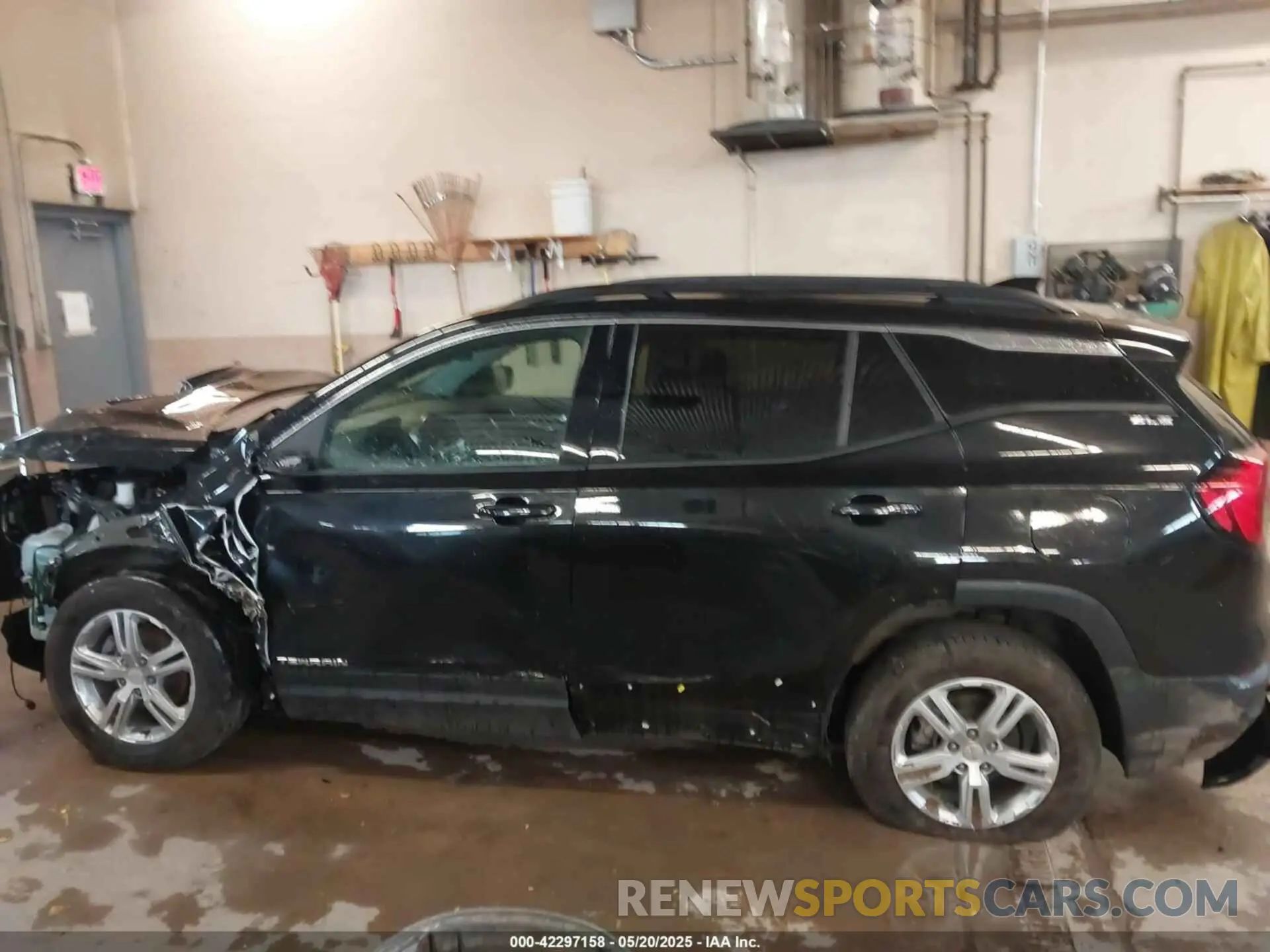 14 Photograph of a damaged car 3GKALMEV0LL215011 GMC TERRAIN 2020