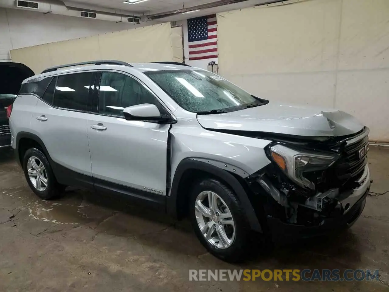 4 Photograph of a damaged car 3GKALMEV0LL231354 GMC TERRAIN 2020