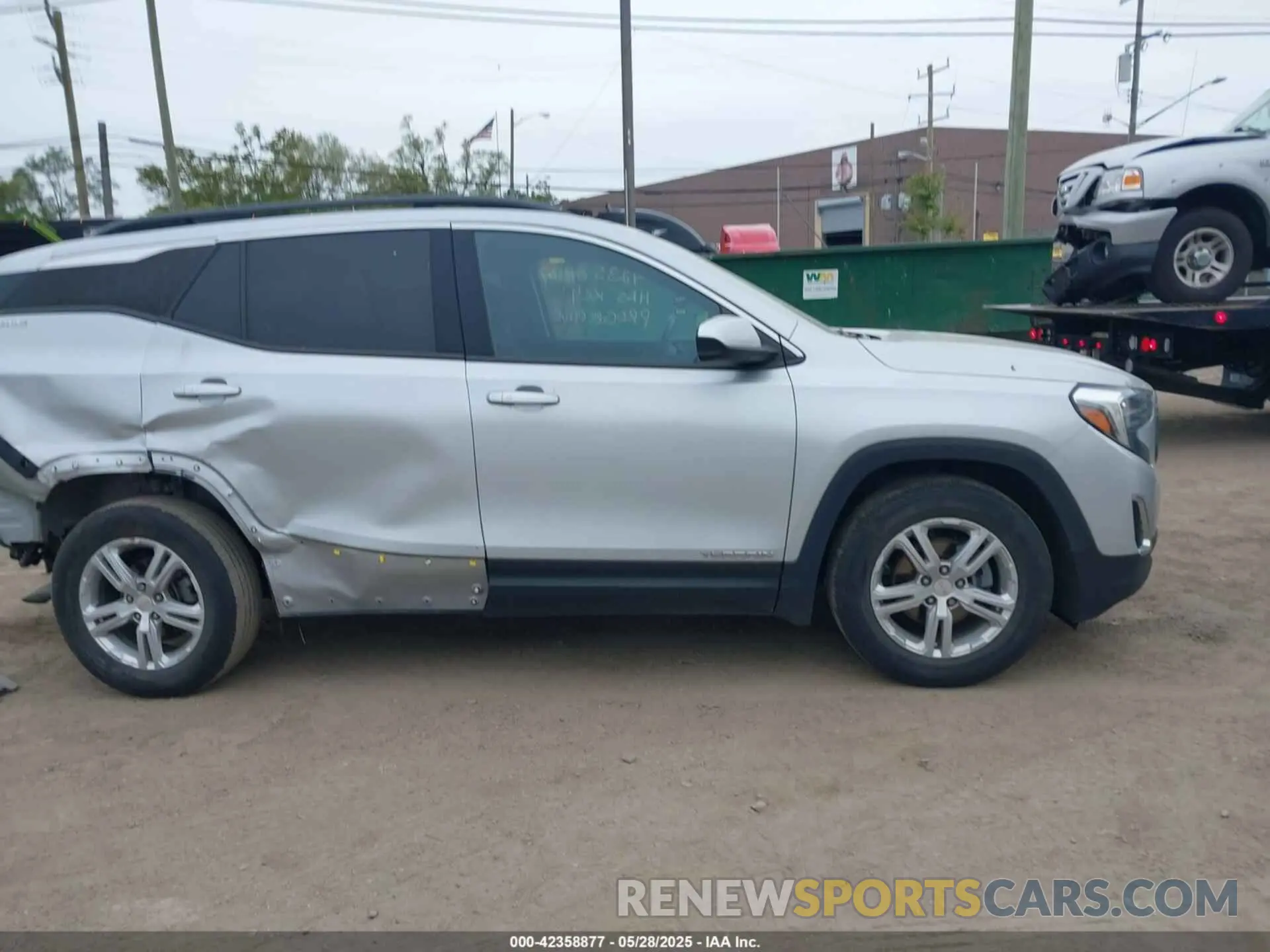 13 Photograph of a damaged car 3GKALMEV1LL125513 GMC TERRAIN 2020