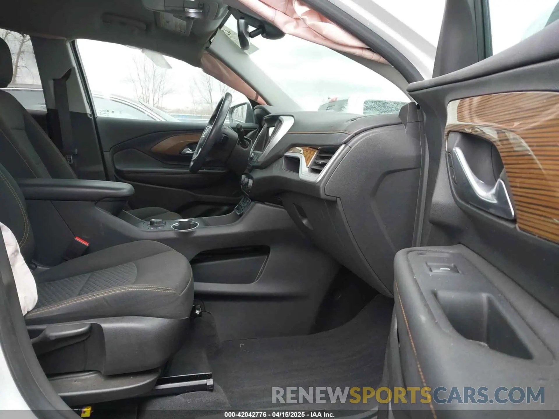 5 Фотография поврежденного автомобиля 3GKALMEV1LL141985 GMC TERRAIN 2020