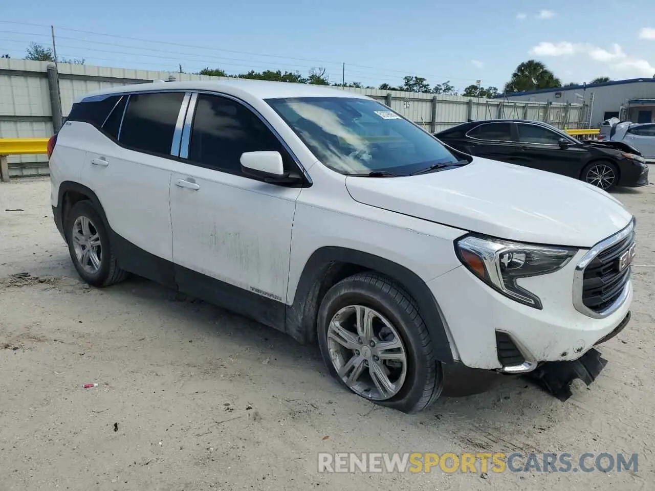 4 Photograph of a damaged car 3GKALMEV1LL142523 GMC TERRAIN 2020