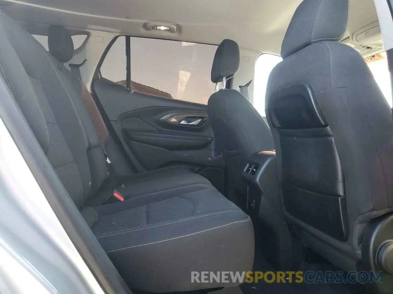 11 Фотография поврежденного автомобиля 3GKALMEV1LL152677 GMC TERRAIN 2020