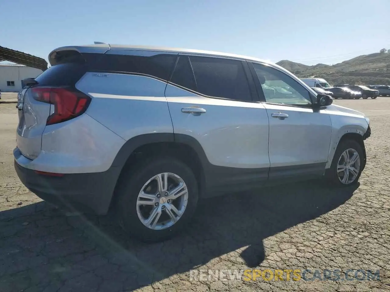 3 Фотография поврежденного автомобиля 3GKALMEV1LL152677 GMC TERRAIN 2020