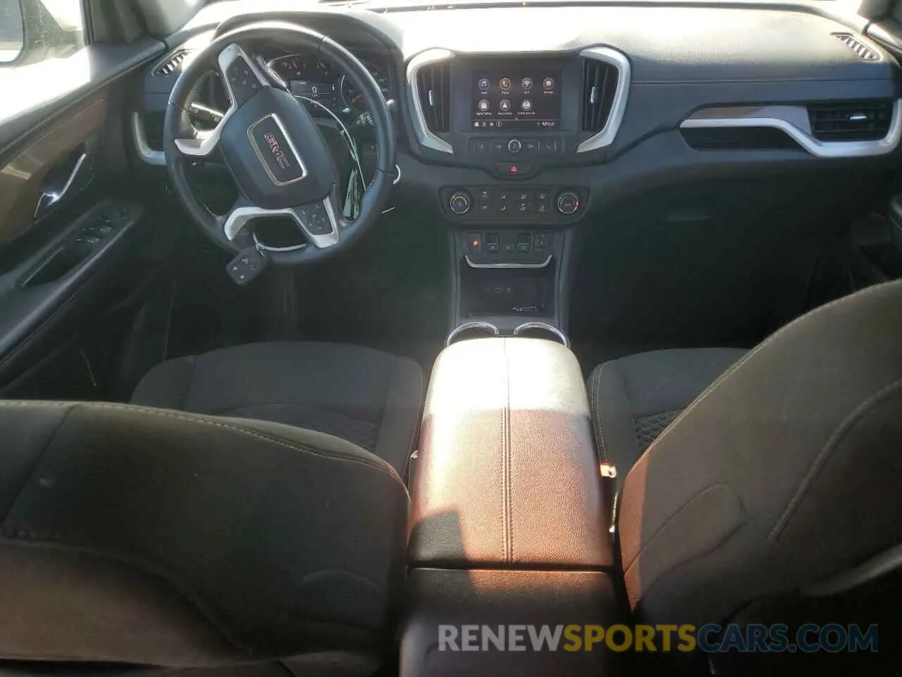 8 Фотография поврежденного автомобиля 3GKALMEV1LL152677 GMC TERRAIN 2020