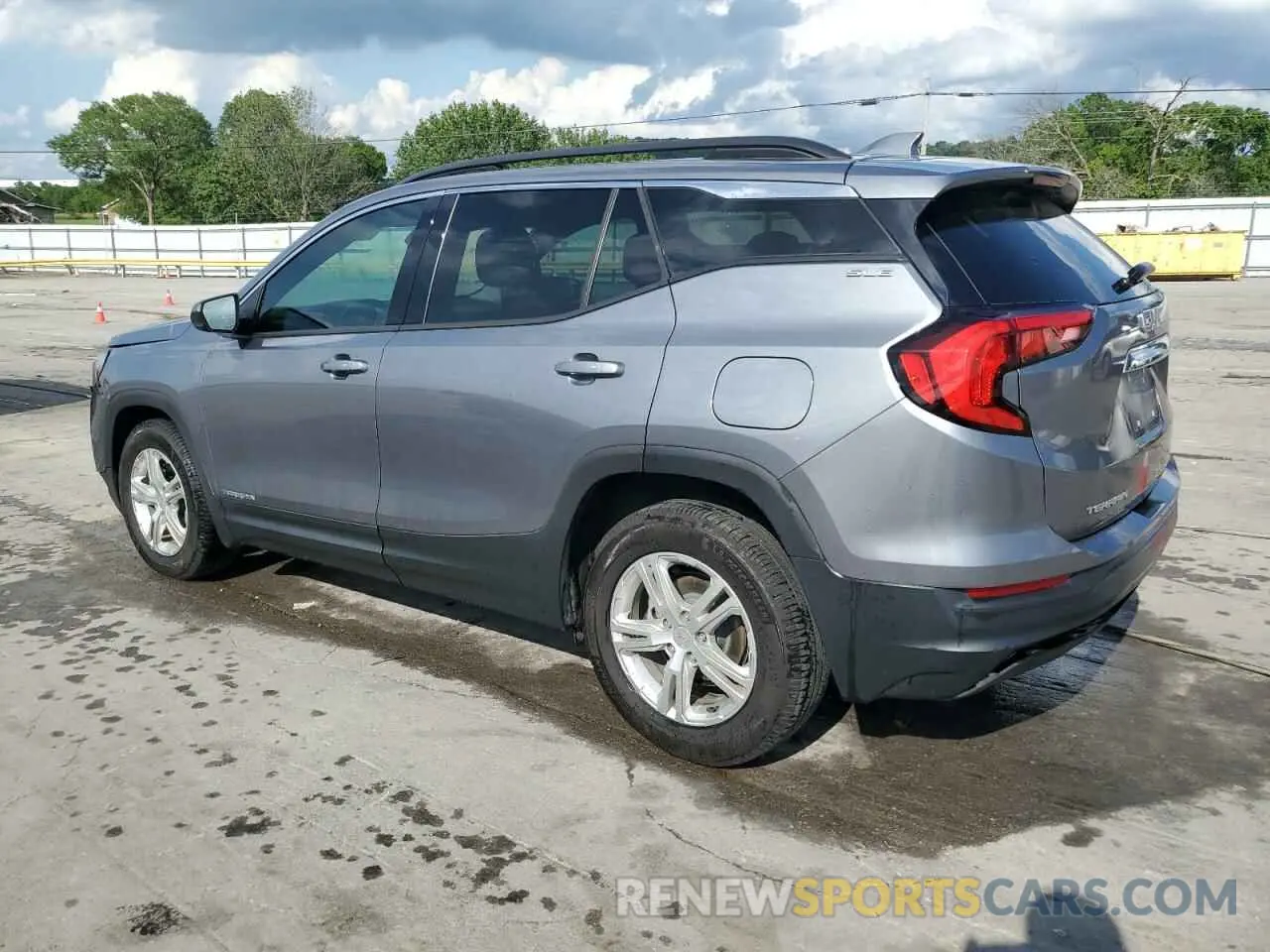 2 Photograph of a damaged car 3GKALMEV1LL336971 GMC TERRAIN 2020