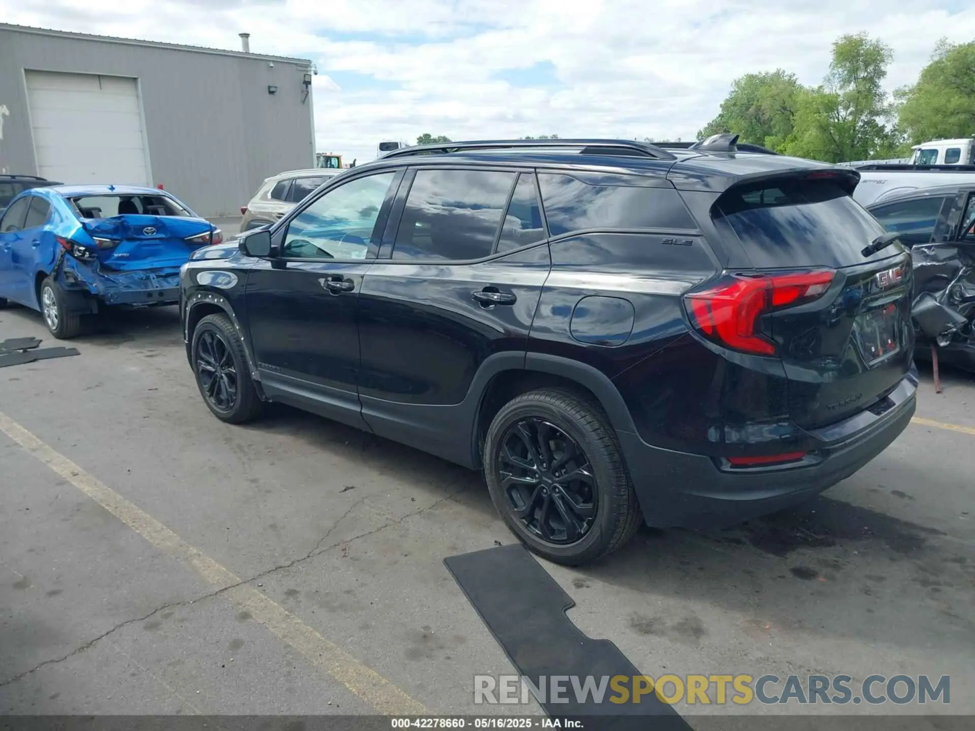 3 Фотография поврежденного автомобиля 3GKALMEV1LL344326 GMC TERRAIN 2020