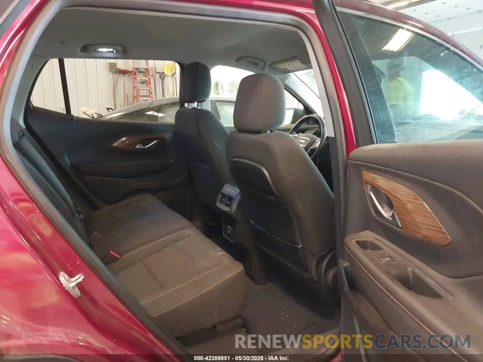 8 Фотография поврежденного автомобиля 3GKALMEV2LL102838 GMC TERRAIN 2020