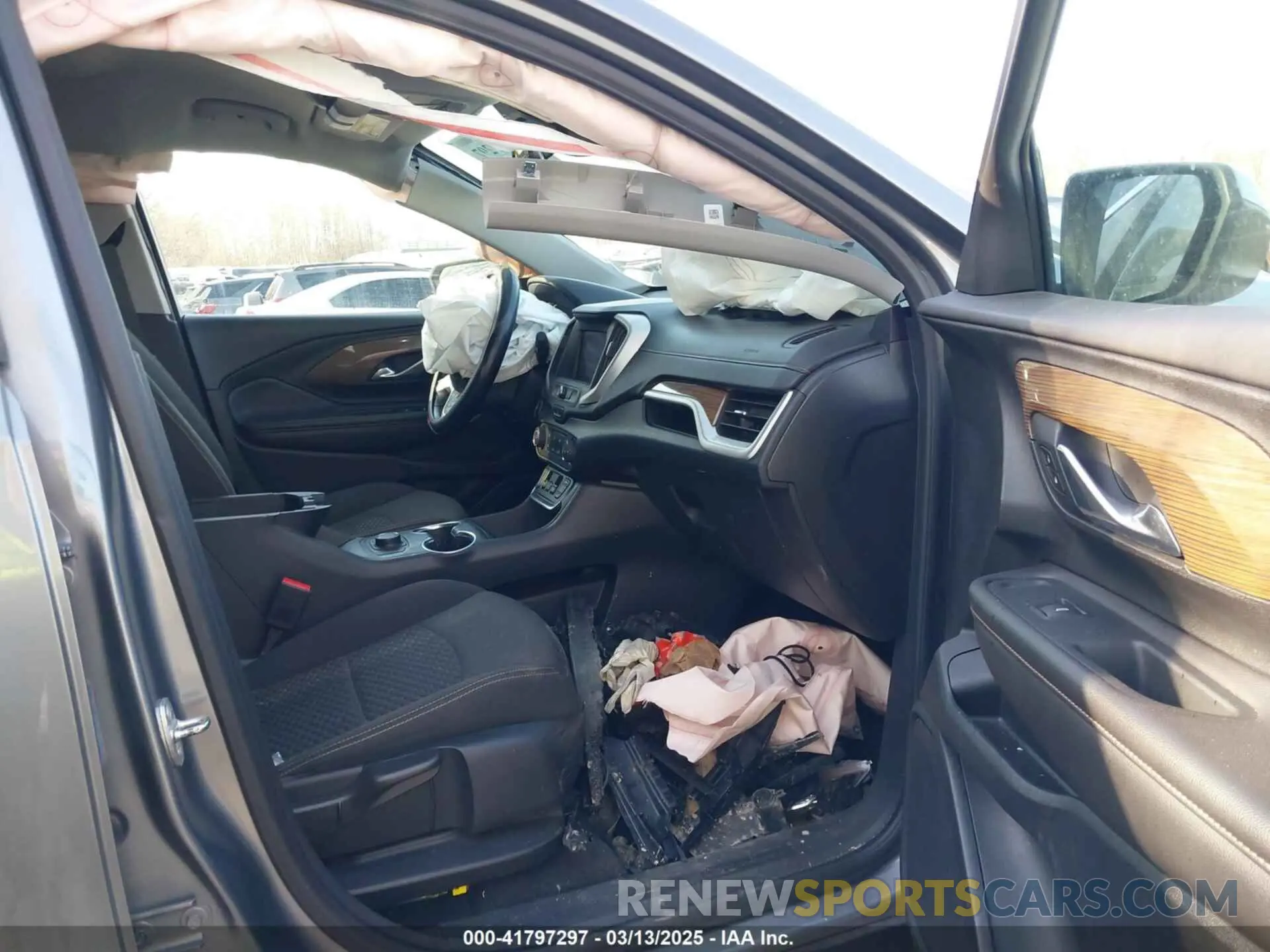 5 Фотография поврежденного автомобиля 3GKALMEV3LL174261 GMC TERRAIN 2020
