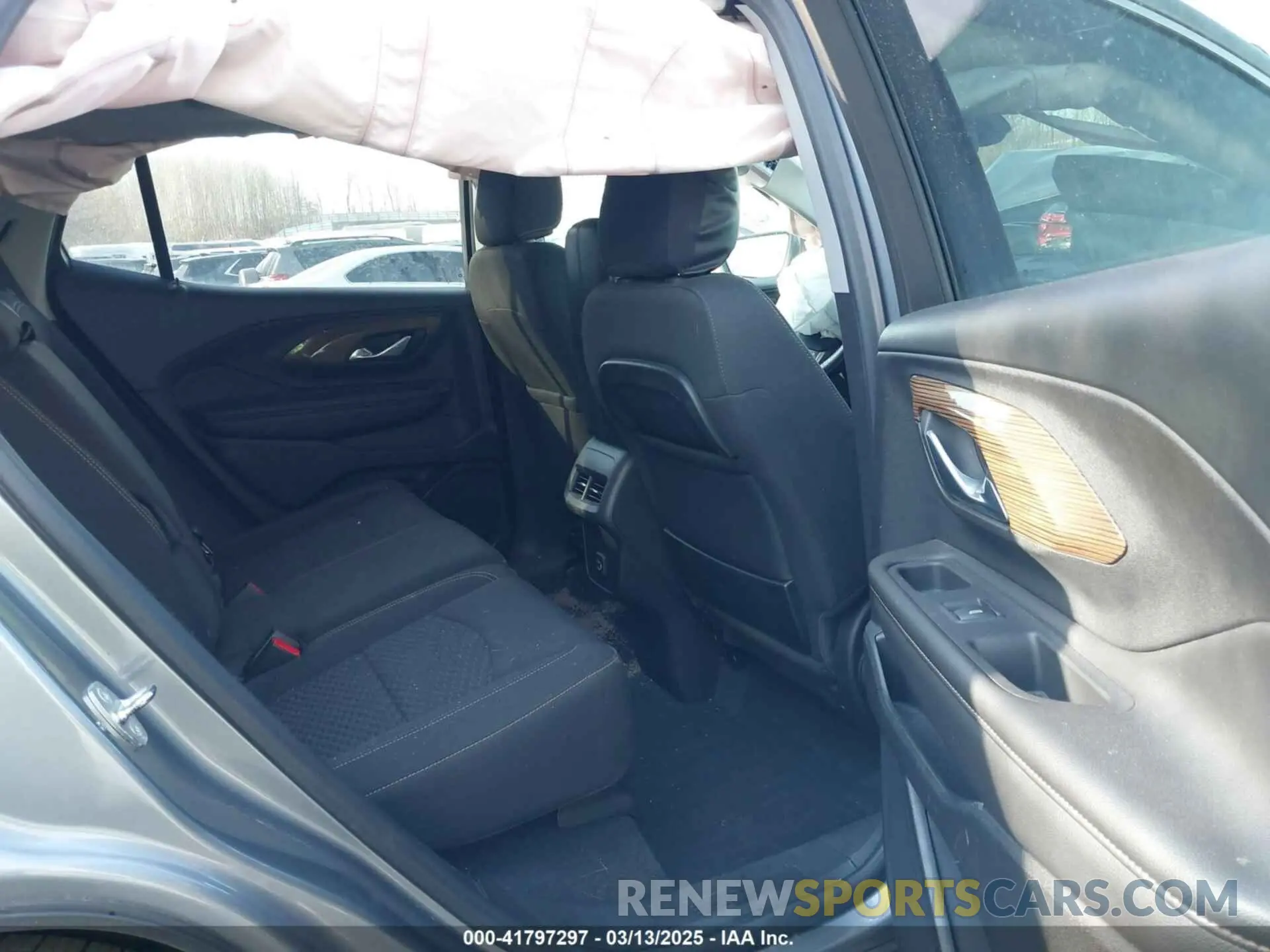 8 Фотография поврежденного автомобиля 3GKALMEV3LL174261 GMC TERRAIN 2020