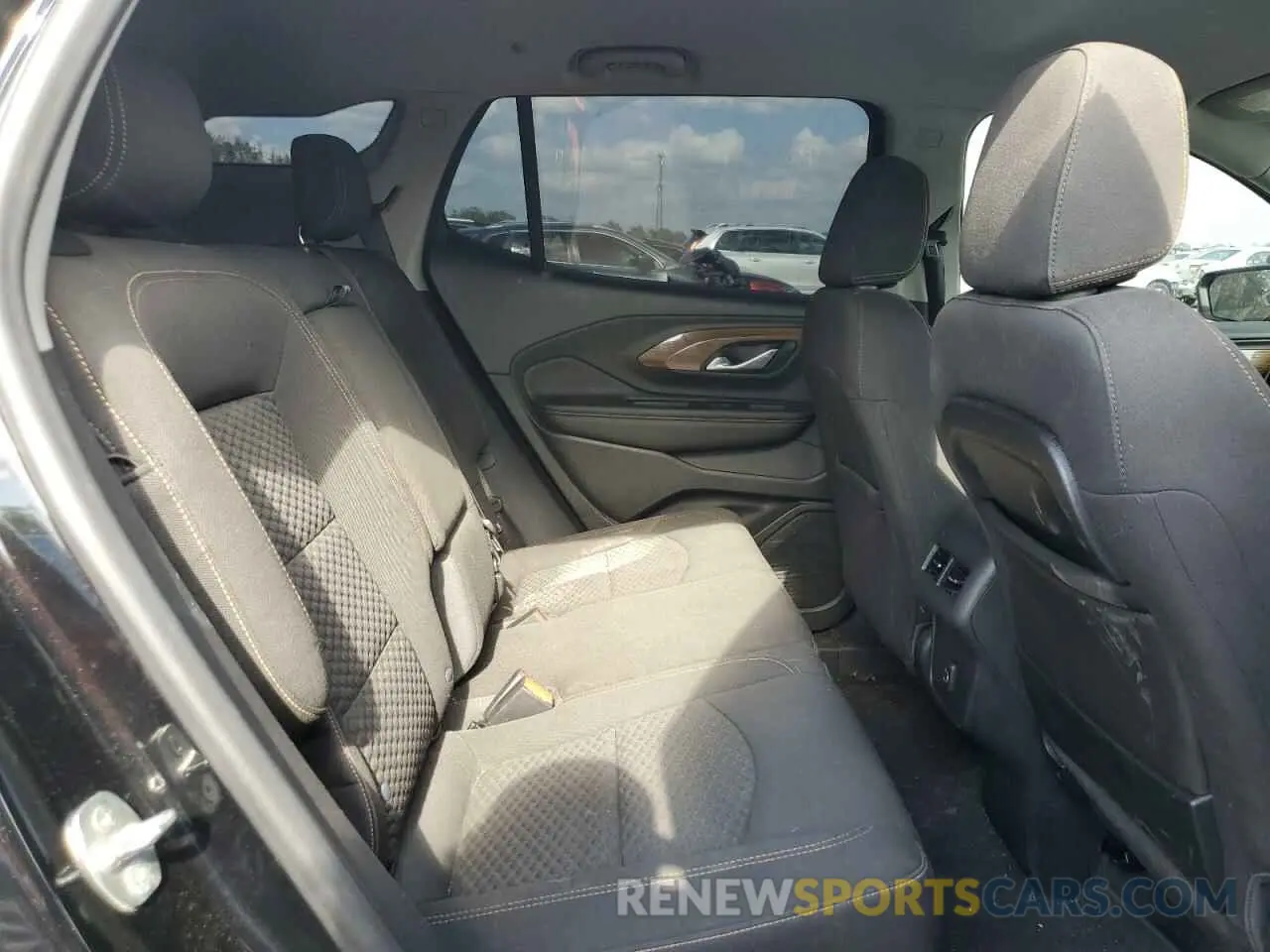 11 Photograph of a damaged car 3GKALMEV3LL250917 GMC TERRAIN 2020