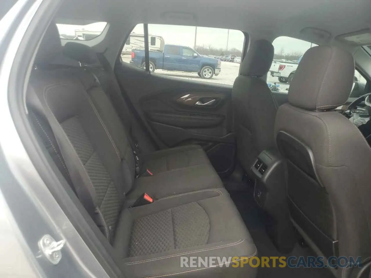 11 Photograph of a damaged car 3GKALMEV5LL202108 GMC TERRAIN 2020