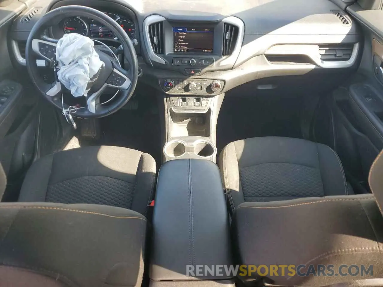 8 Photograph of a damaged car 3GKALMEV5LL298709 GMC TERRAIN 2020
