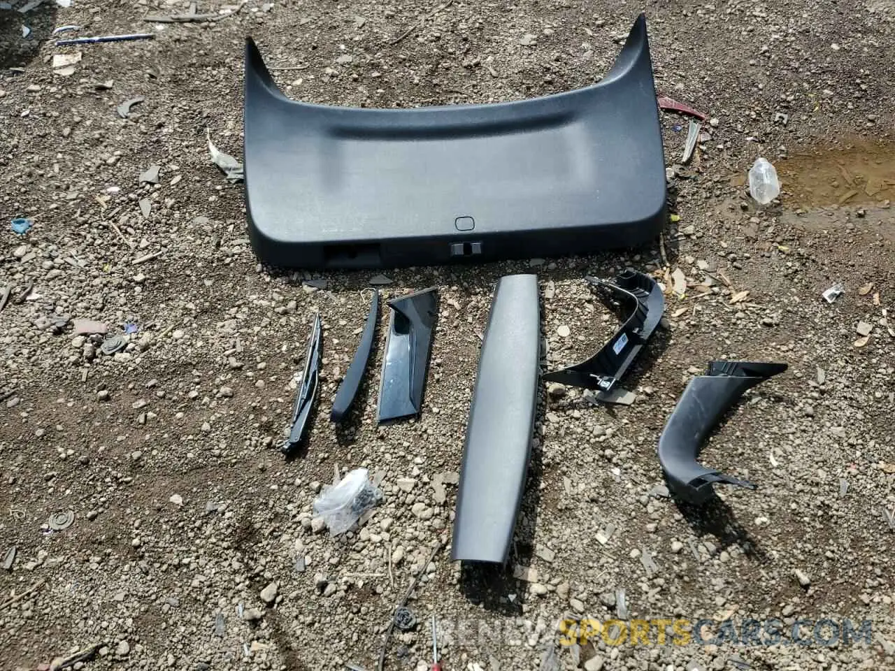 13 Photograph of a damaged car 3GKALMEV5LL330543 GMC TERRAIN 2020