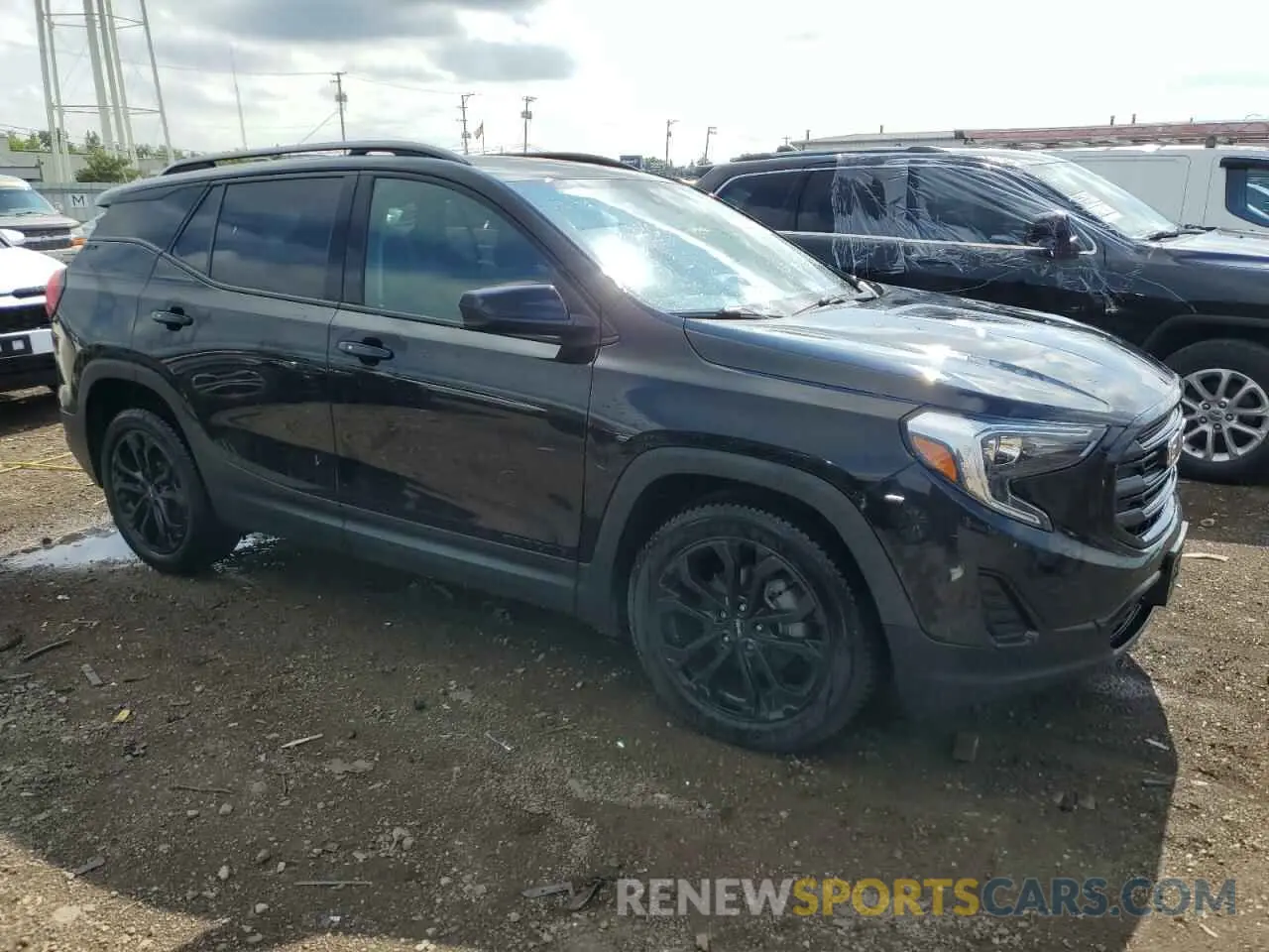4 Photograph of a damaged car 3GKALMEV5LL330543 GMC TERRAIN 2020