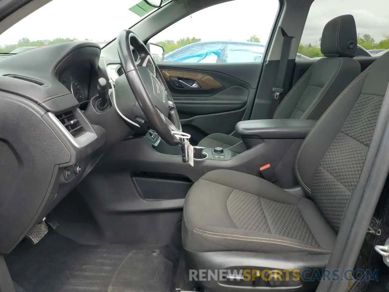 7 Photograph of a damaged car 3GKALMEV5LL330543 GMC TERRAIN 2020