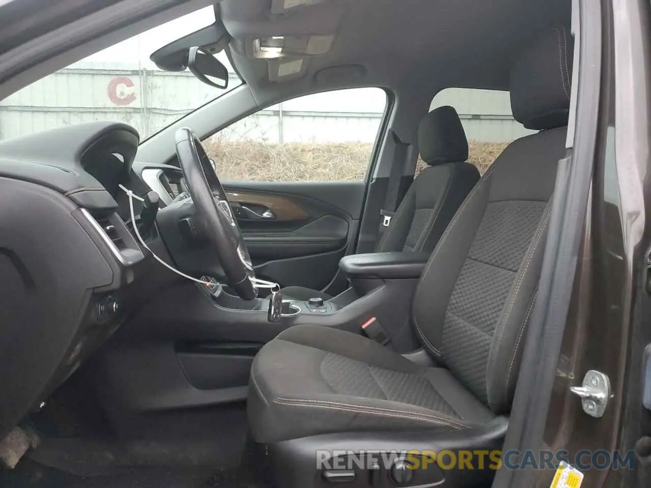 7 Фотография поврежденного автомобиля 3GKALMEV6LL156112 GMC TERRAIN 2020