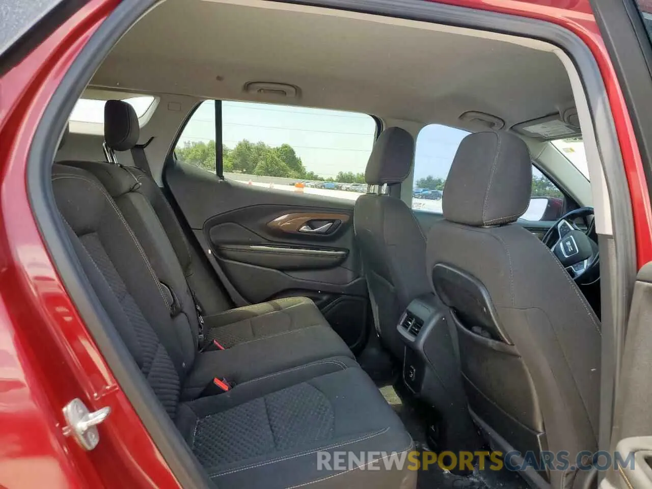 11 Photograph of a damaged car 3GKALMEV6LL207236 GMC TERRAIN 2020