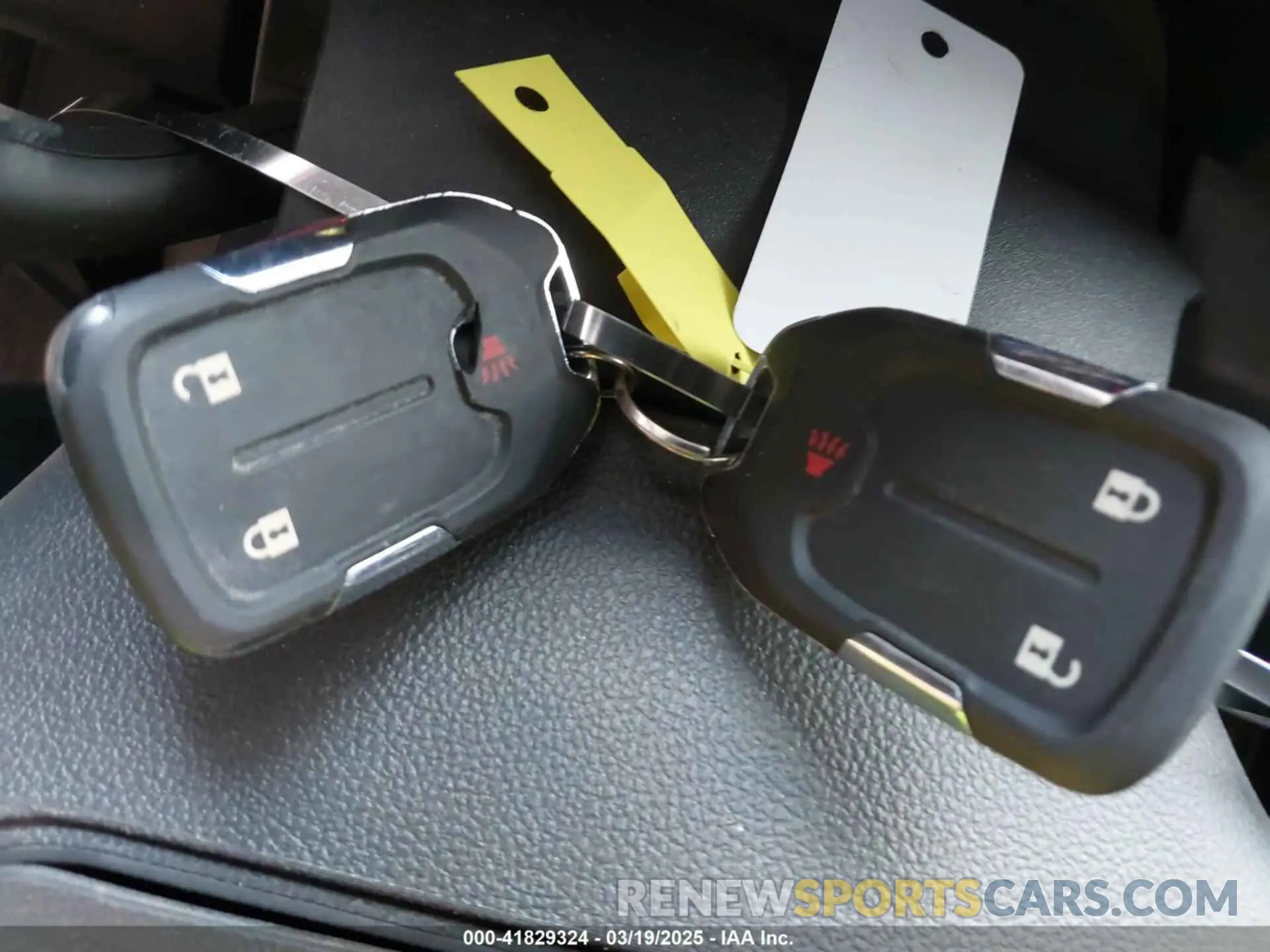 11 Photograph of a damaged car 3GKALMEV6LL296032 GMC TERRAIN 2020