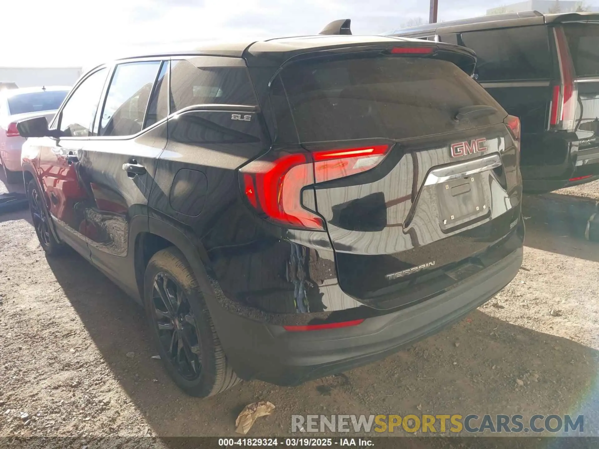 3 Photograph of a damaged car 3GKALMEV6LL296032 GMC TERRAIN 2020