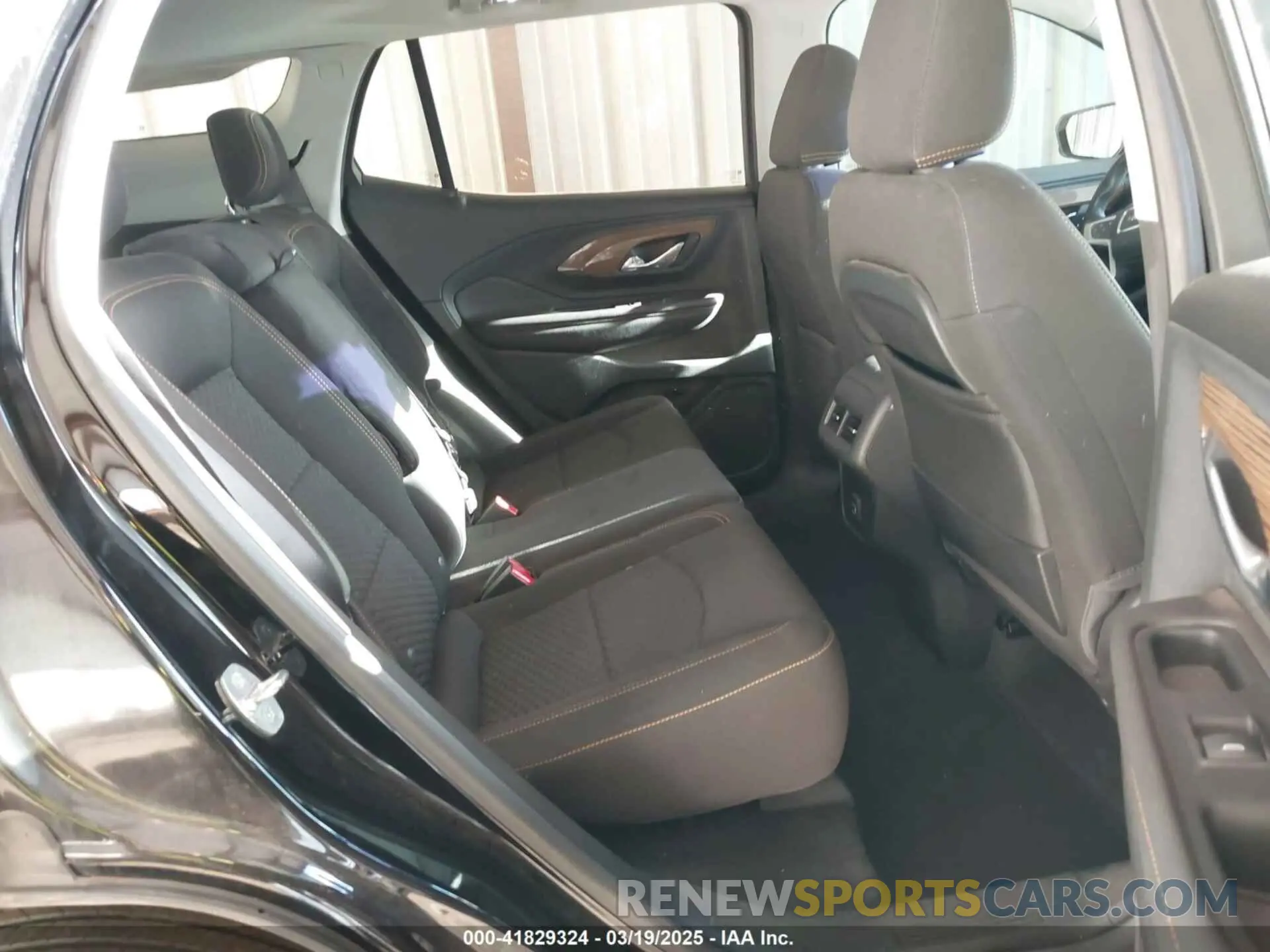 8 Photograph of a damaged car 3GKALMEV6LL296032 GMC TERRAIN 2020