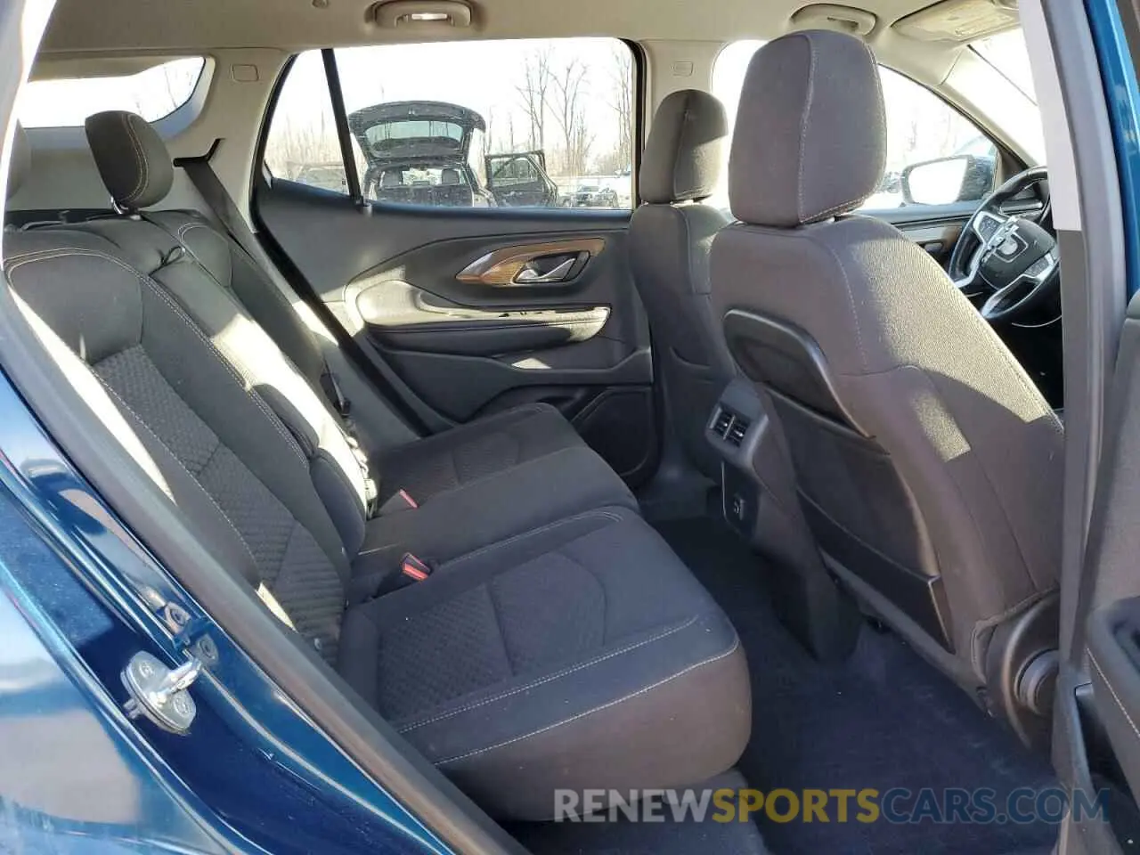 11 Photograph of a damaged car 3GKALMEV7LL173761 GMC TERRAIN 2020