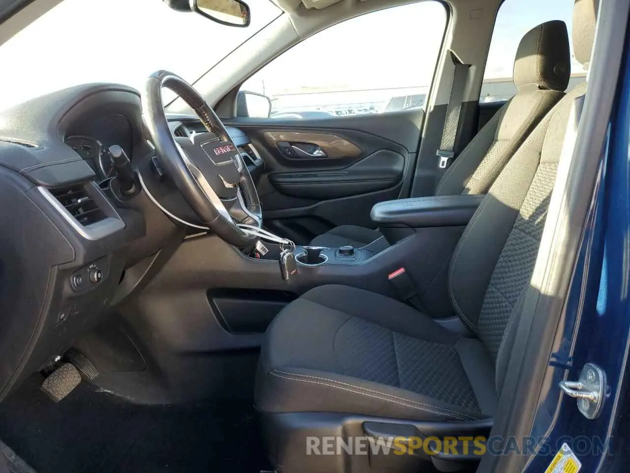 7 Photograph of a damaged car 3GKALMEV7LL173761 GMC TERRAIN 2020
