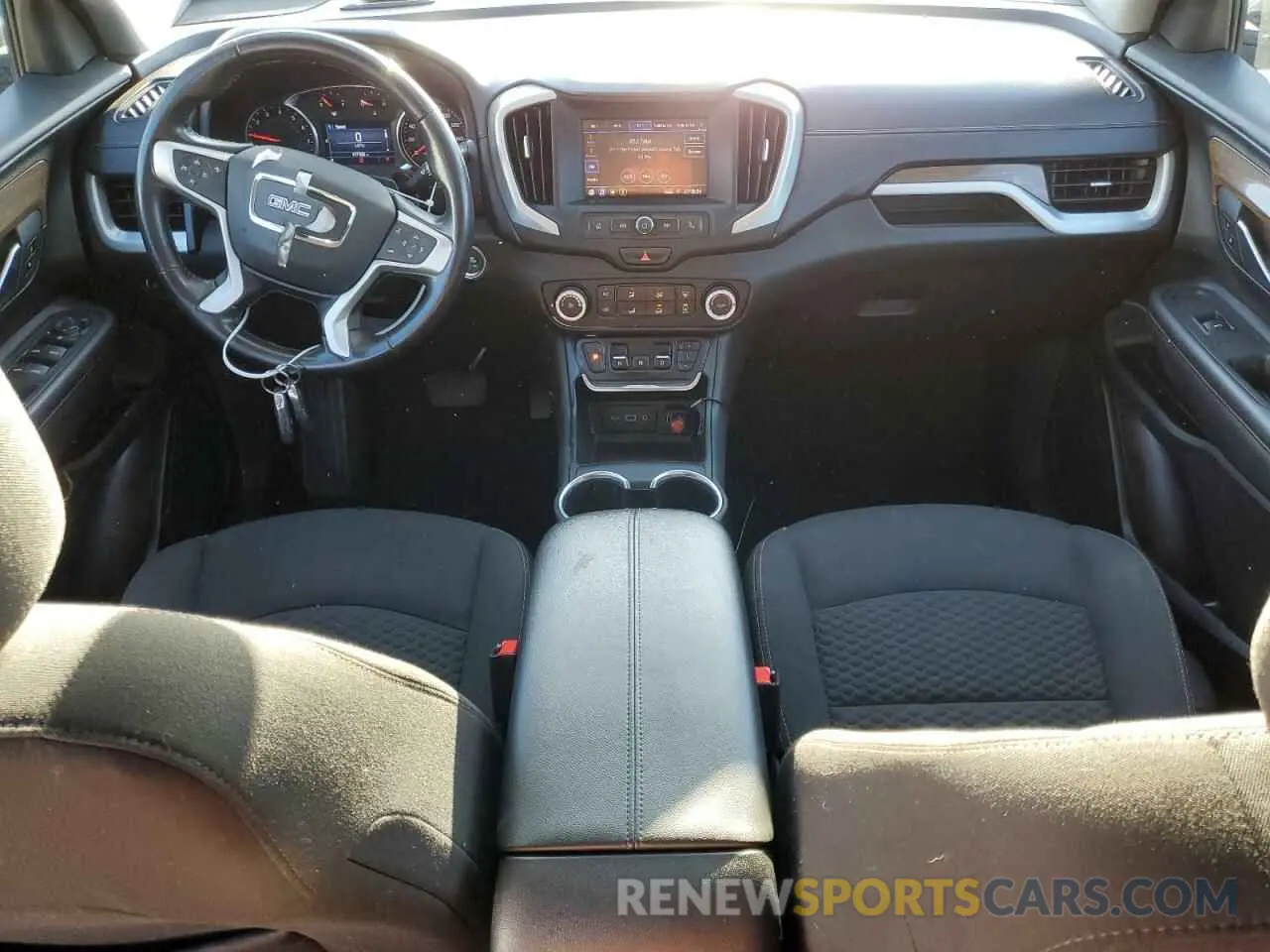 8 Photograph of a damaged car 3GKALMEV7LL173761 GMC TERRAIN 2020