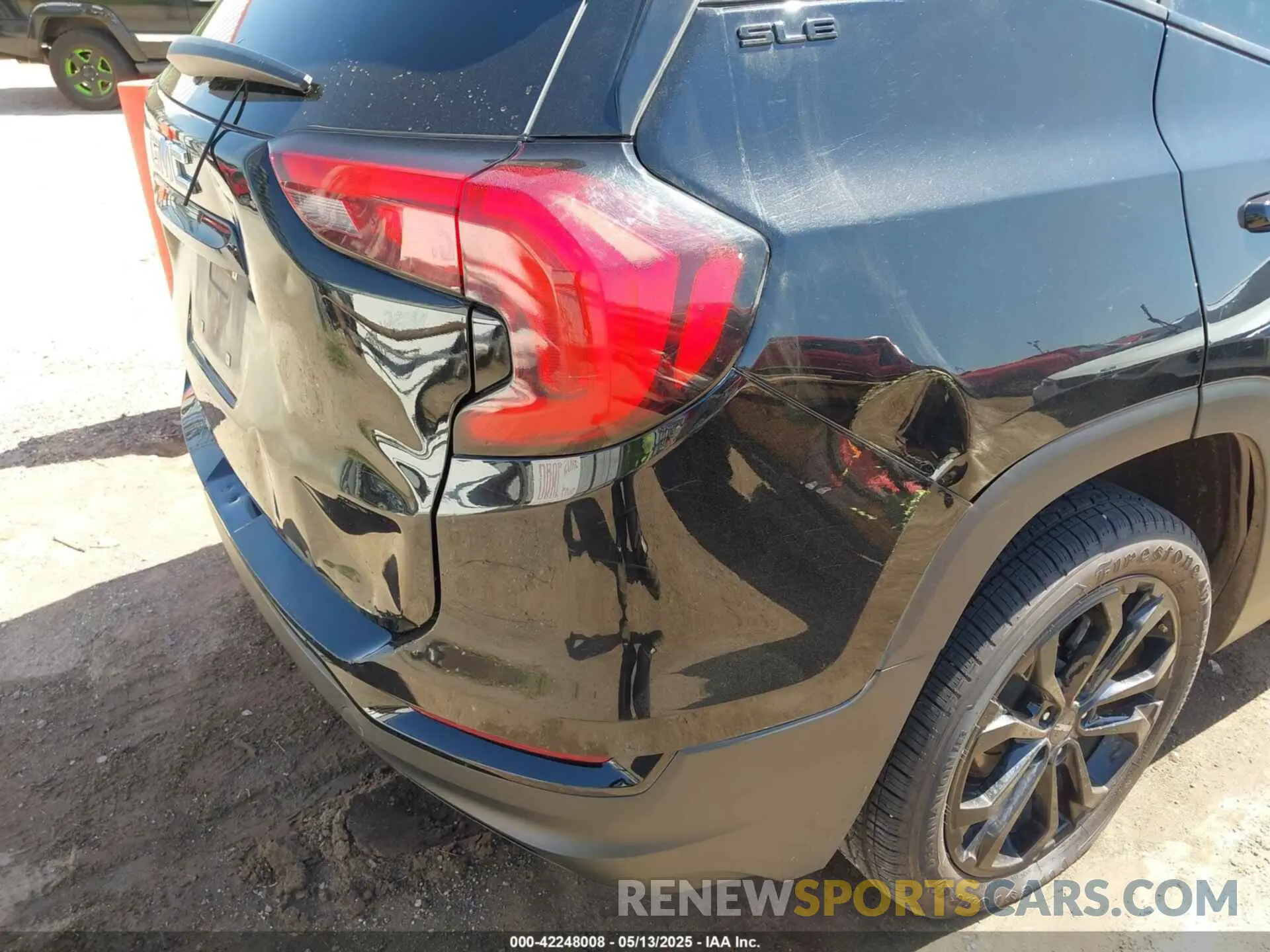 17 Photograph of a damaged car 3GKALMEV7LL261726 GMC TERRAIN 2020