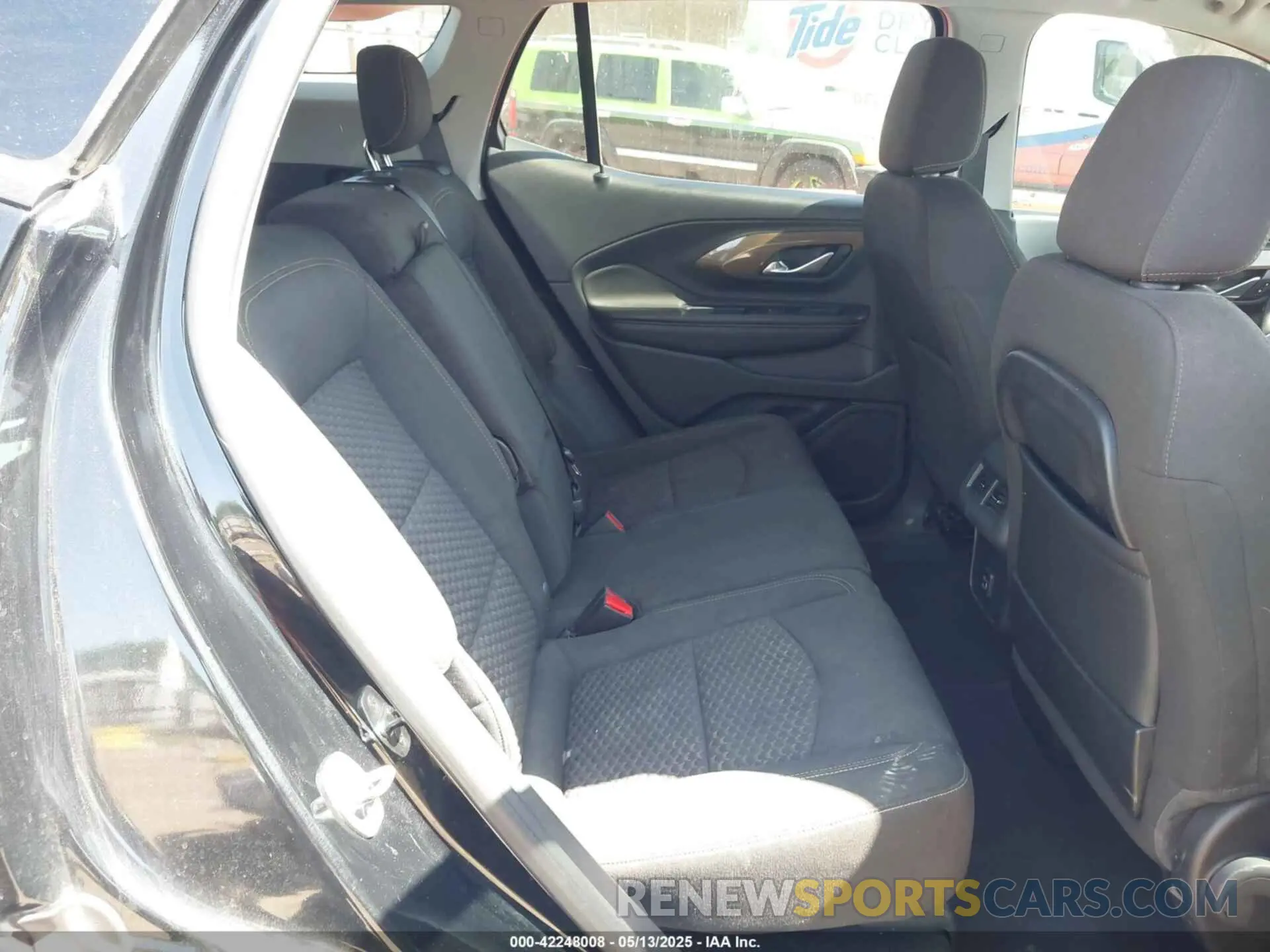 8 Photograph of a damaged car 3GKALMEV7LL261726 GMC TERRAIN 2020