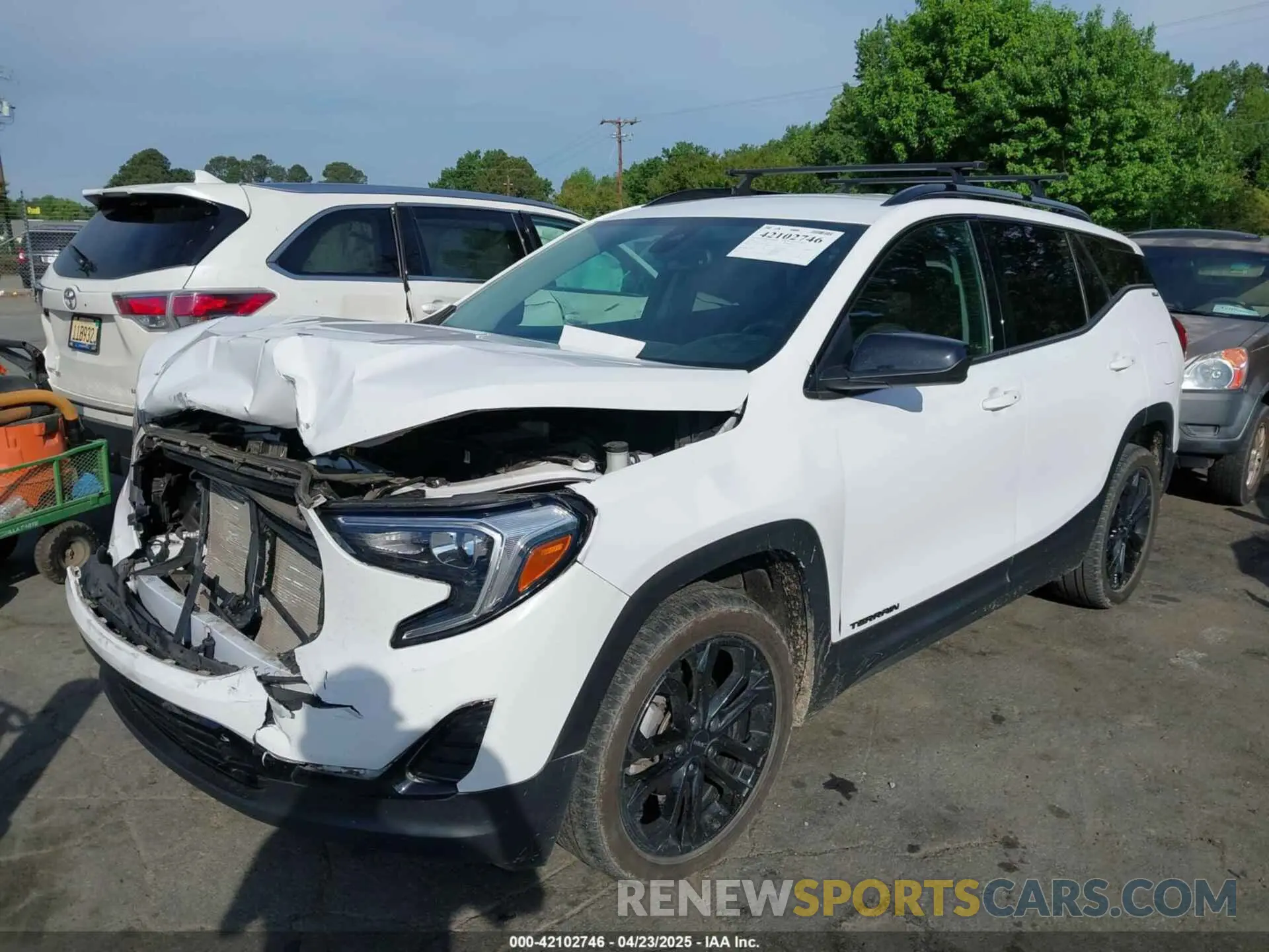 2 Фотография поврежденного автомобиля 3GKALMEV7LL272600 GMC TERRAIN 2020