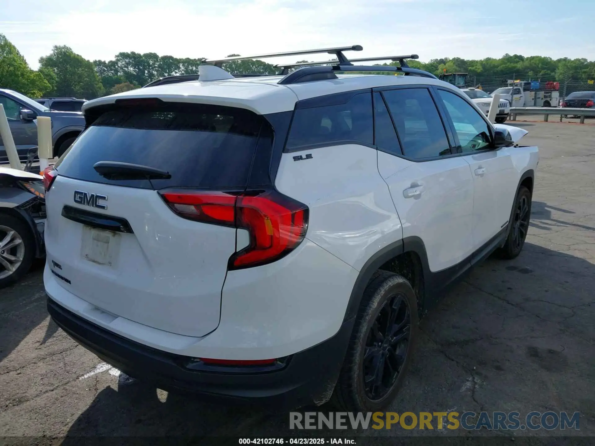 4 Фотография поврежденного автомобиля 3GKALMEV7LL272600 GMC TERRAIN 2020