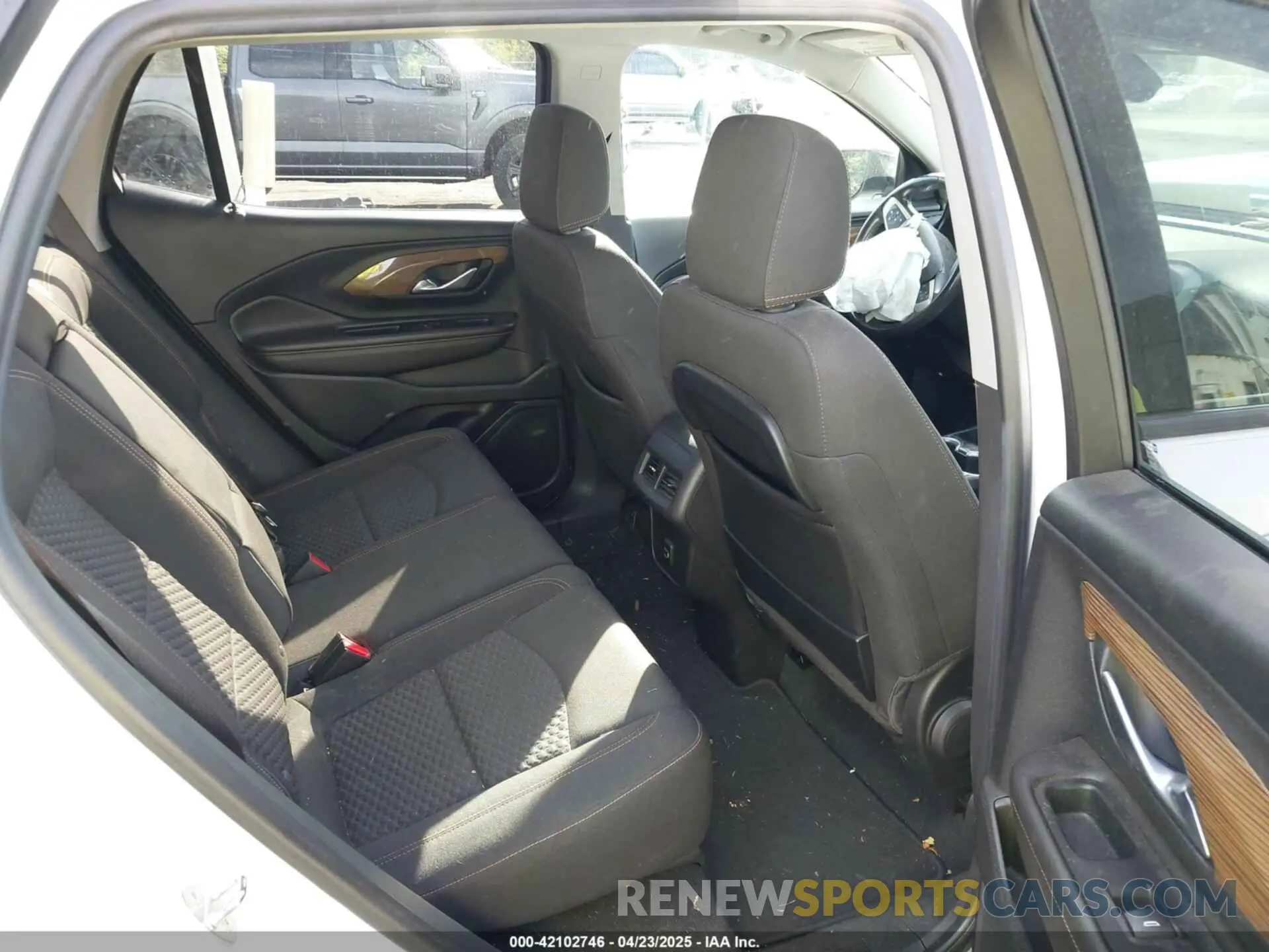8 Фотография поврежденного автомобиля 3GKALMEV7LL272600 GMC TERRAIN 2020