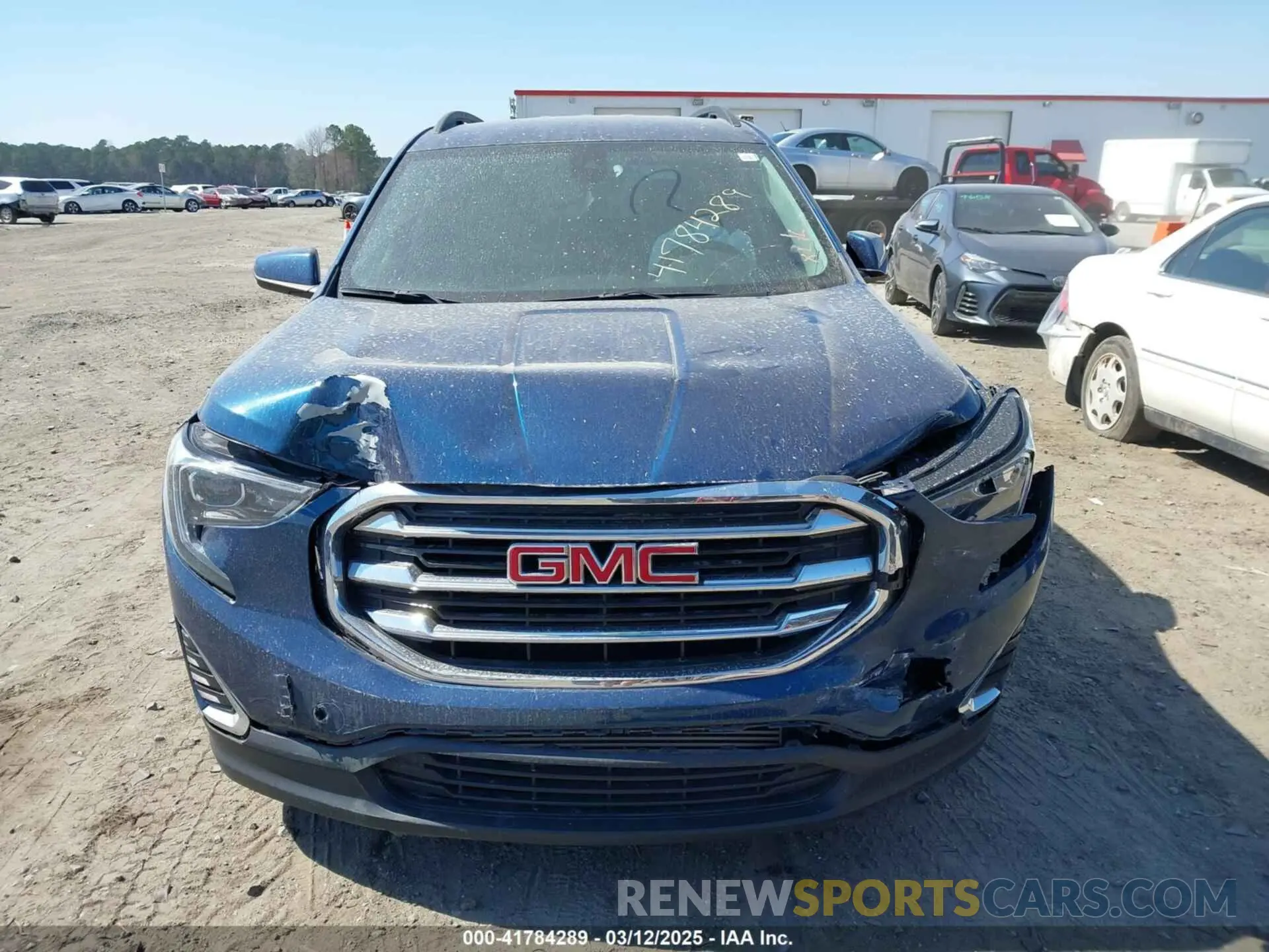 12 Photograph of a damaged car 3GKALMEV7LL306955 GMC TERRAIN 2020