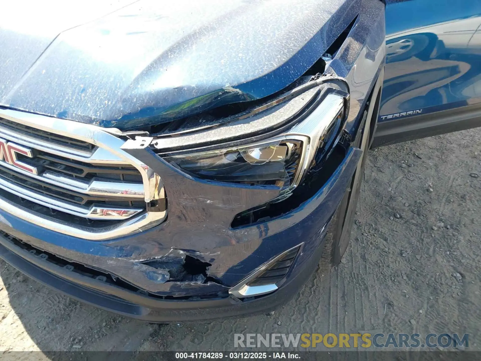 6 Photograph of a damaged car 3GKALMEV7LL306955 GMC TERRAIN 2020