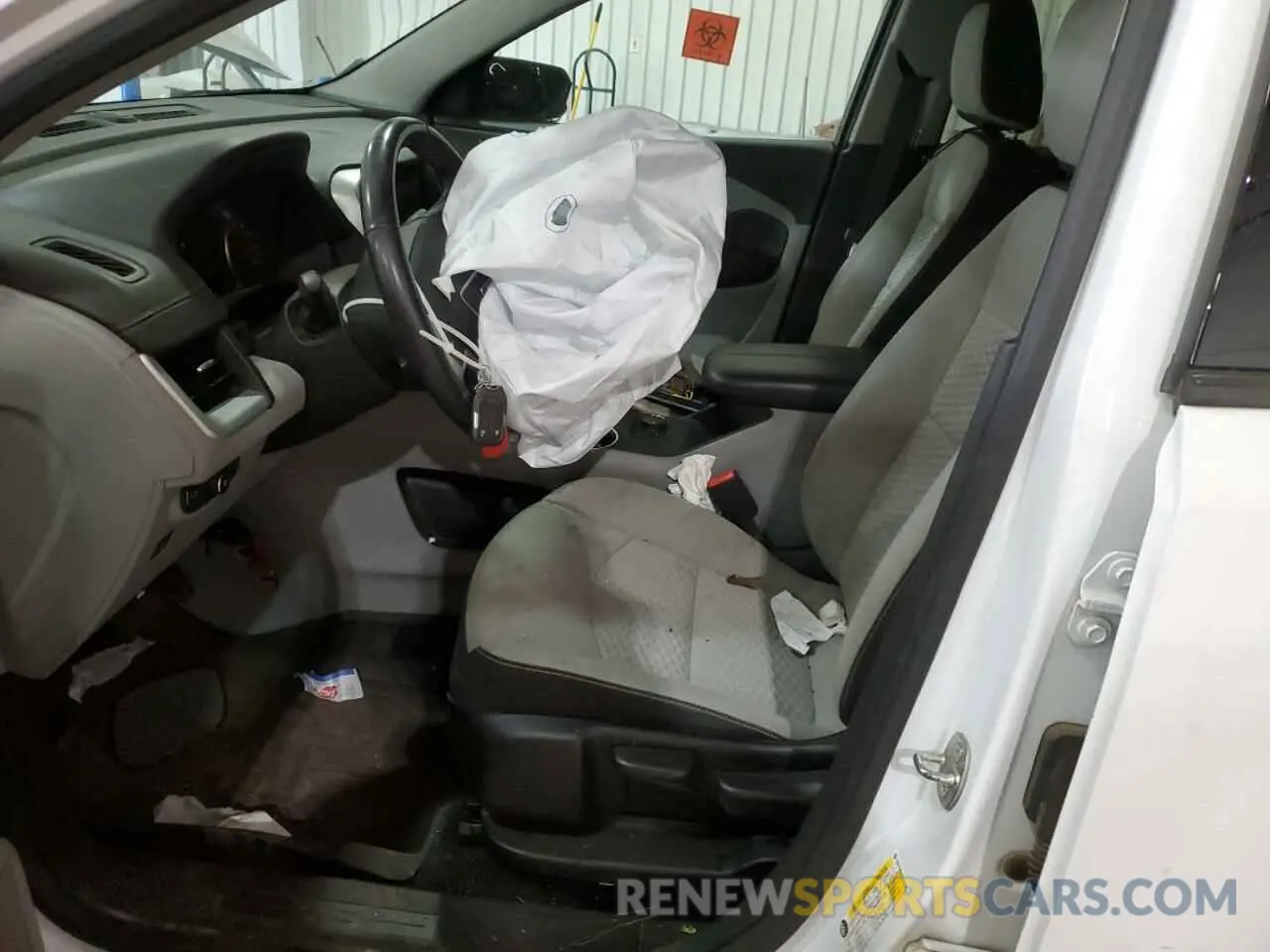 7 Photograph of a damaged car 3GKALMEV8LL200840 GMC TERRAIN 2020