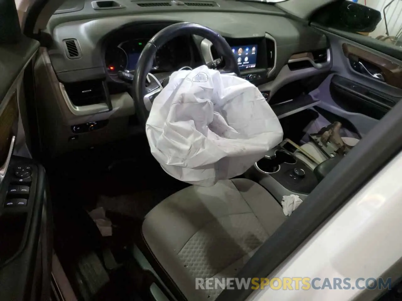 8 Photograph of a damaged car 3GKALMEV8LL200840 GMC TERRAIN 2020