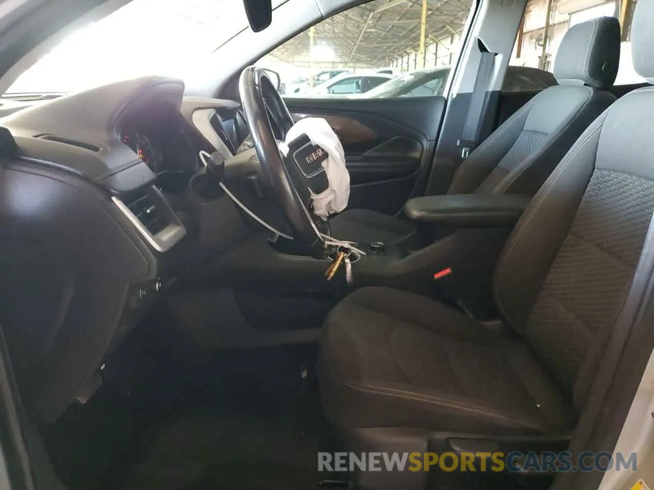 7 Фотография поврежденного автомобиля 3GKALMEV9LL107308 GMC TERRAIN 2020