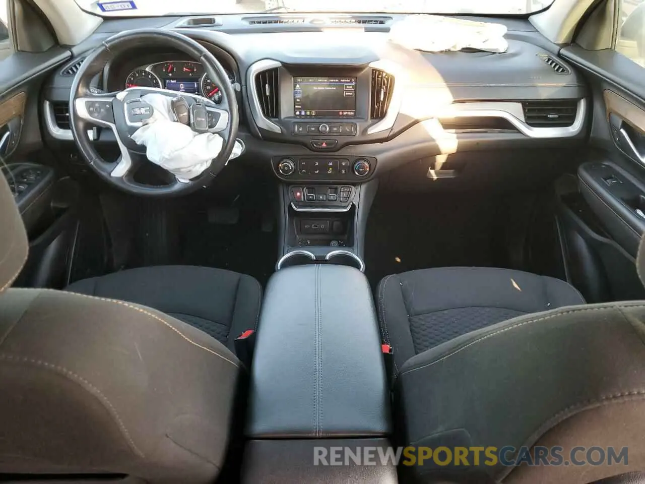 8 Фотография поврежденного автомобиля 3GKALMEV9LL307153 GMC TERRAIN 2020