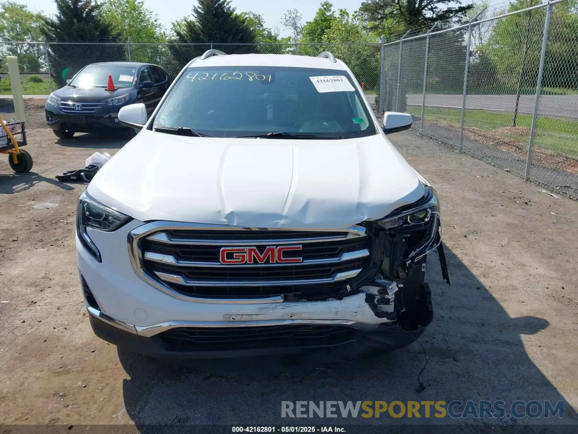 13 Photograph of a damaged car 3GKALPEV4LL192365 GMC TERRAIN 2020