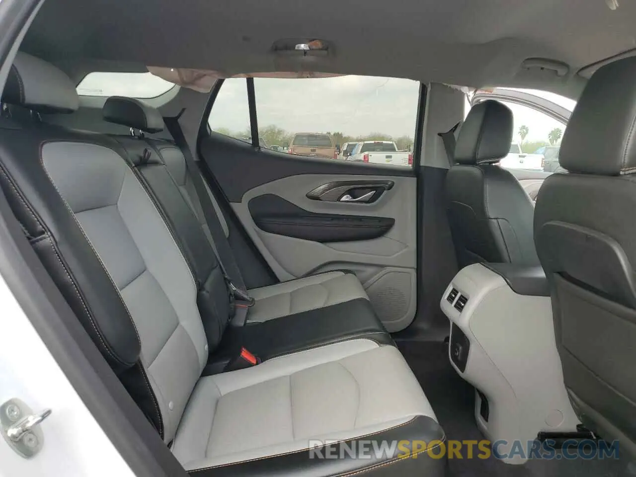 11 Фотография поврежденного автомобиля 3GKALPEV4LL308244 GMC TERRAIN 2020
