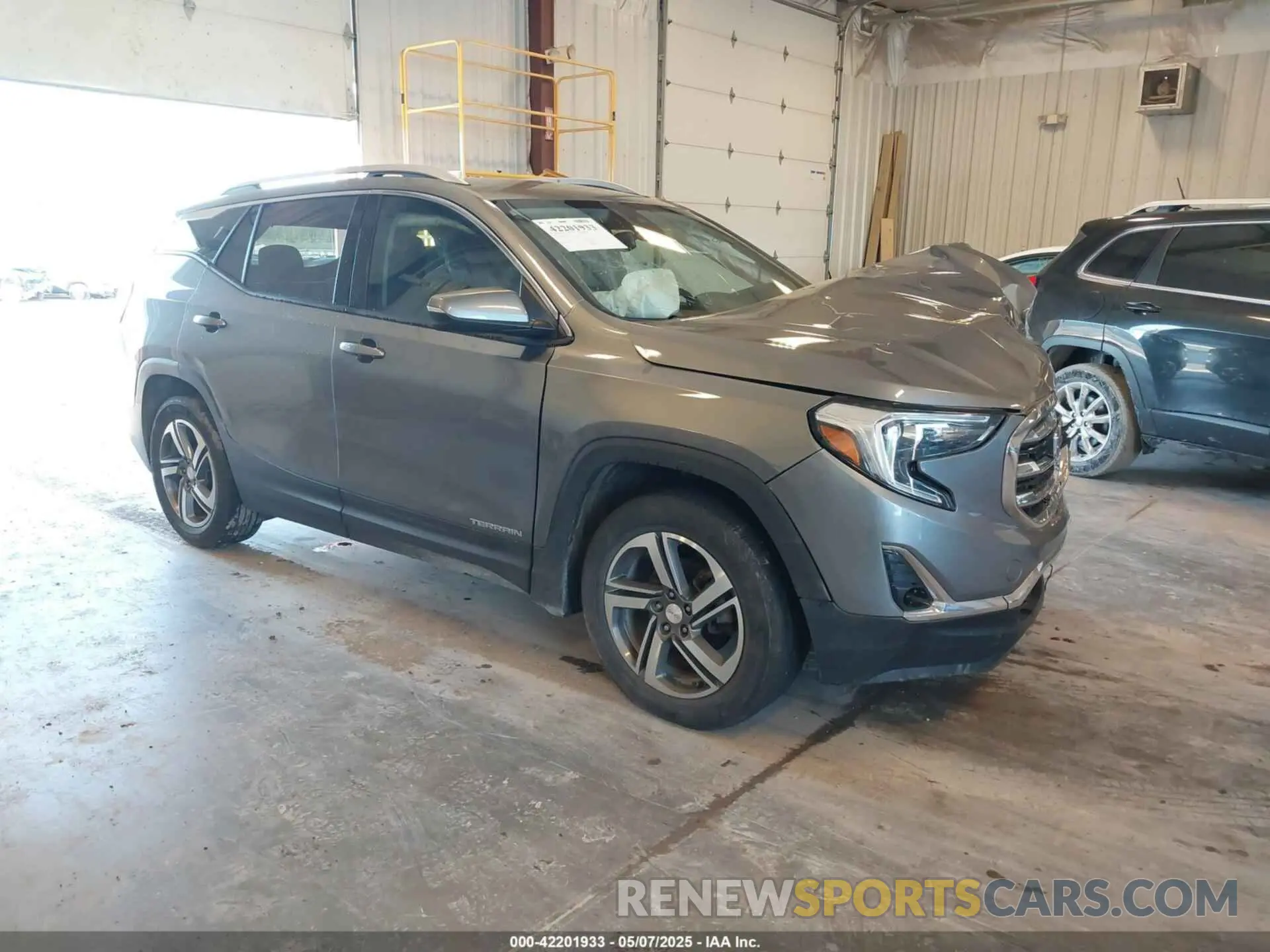 1 Фотография поврежденного автомобиля 3GKALPEV5LL167524 GMC TERRAIN 2020