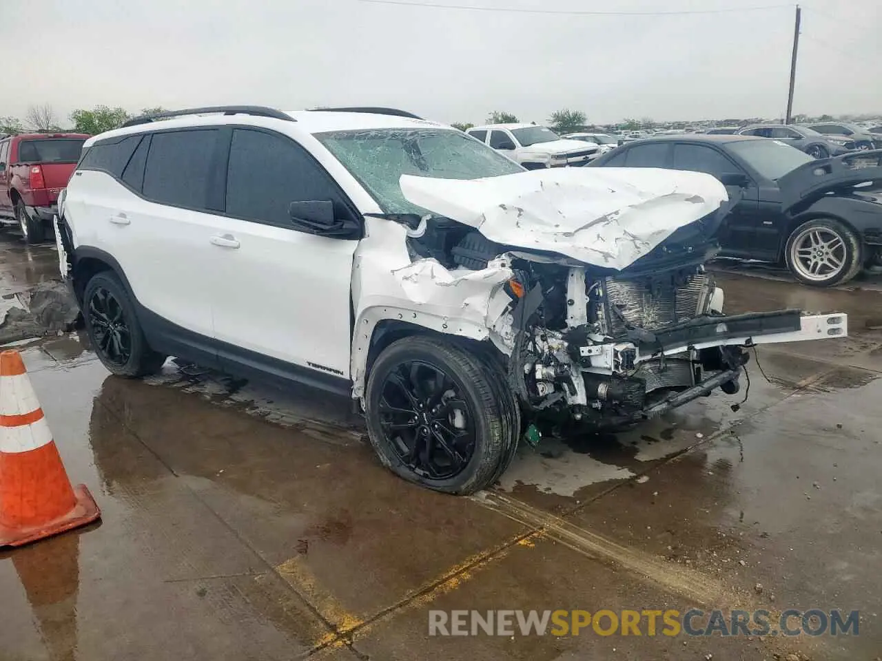 4 Photograph of a damaged car 3GKALPEV6LL341276 GMC TERRAIN 2020